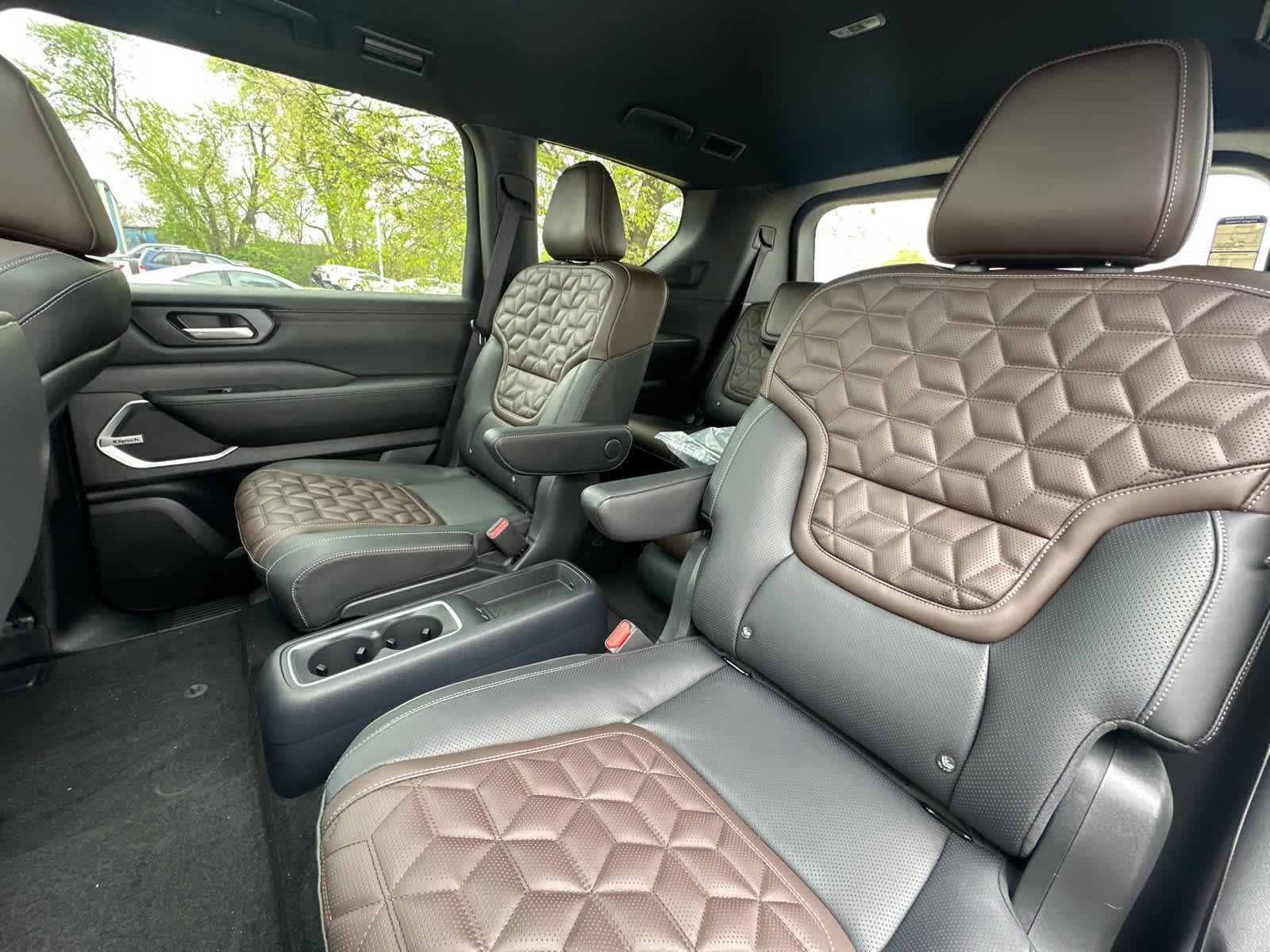 Thumbnail: 2025 Nissan Armada - 26
