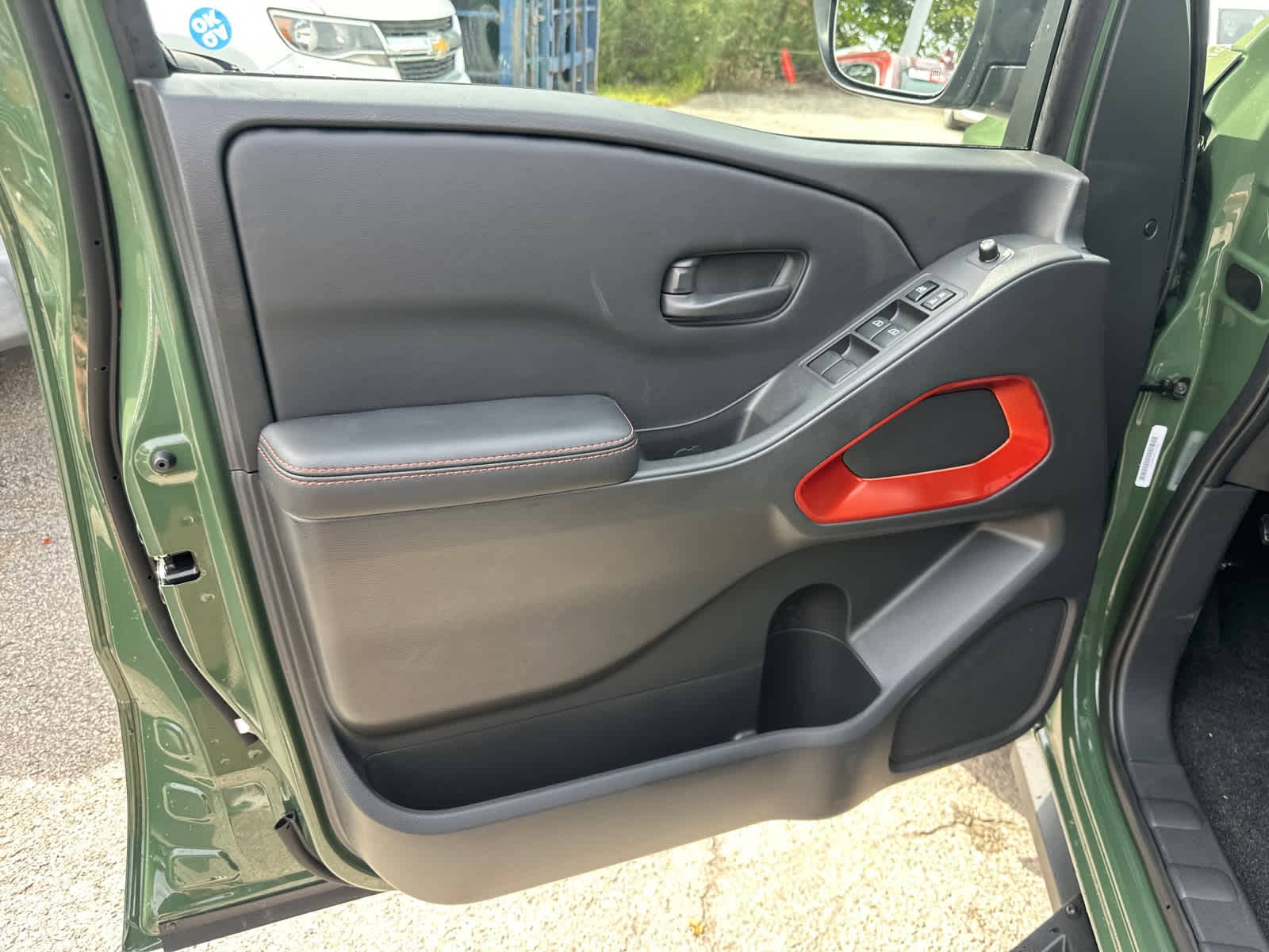 Thumbnail: 2026 Nissan Frontier - 15