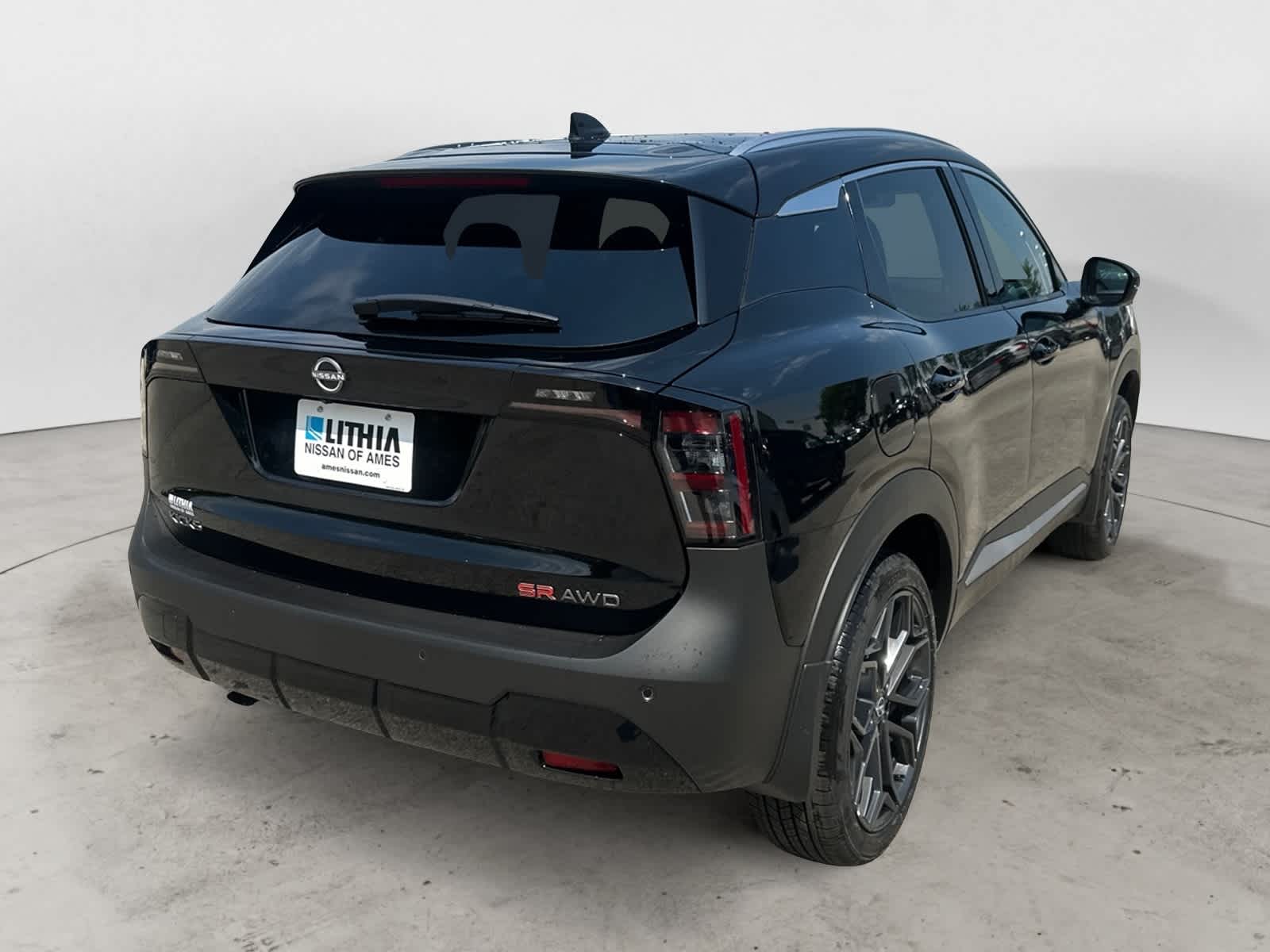 Thumbnail: 2025 Nissan Kicks - 4