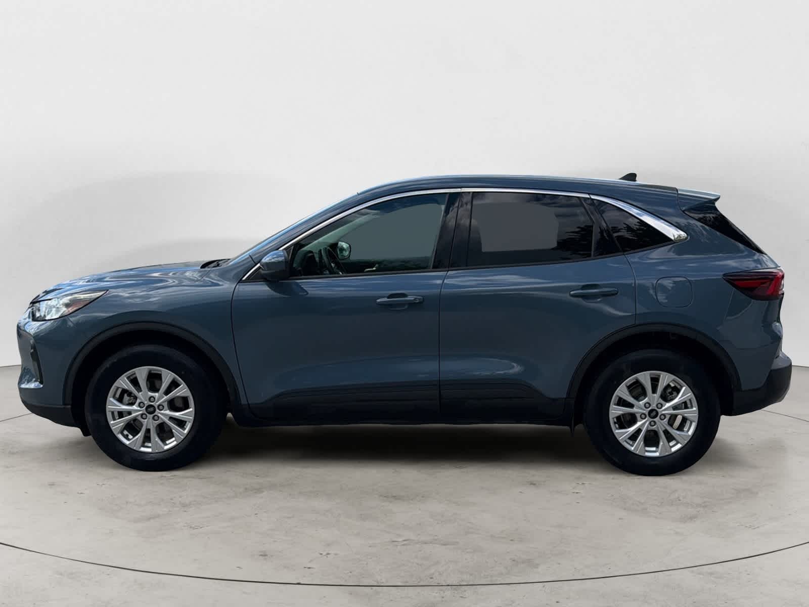 Thumbnail: 2023 Ford Escape - 2