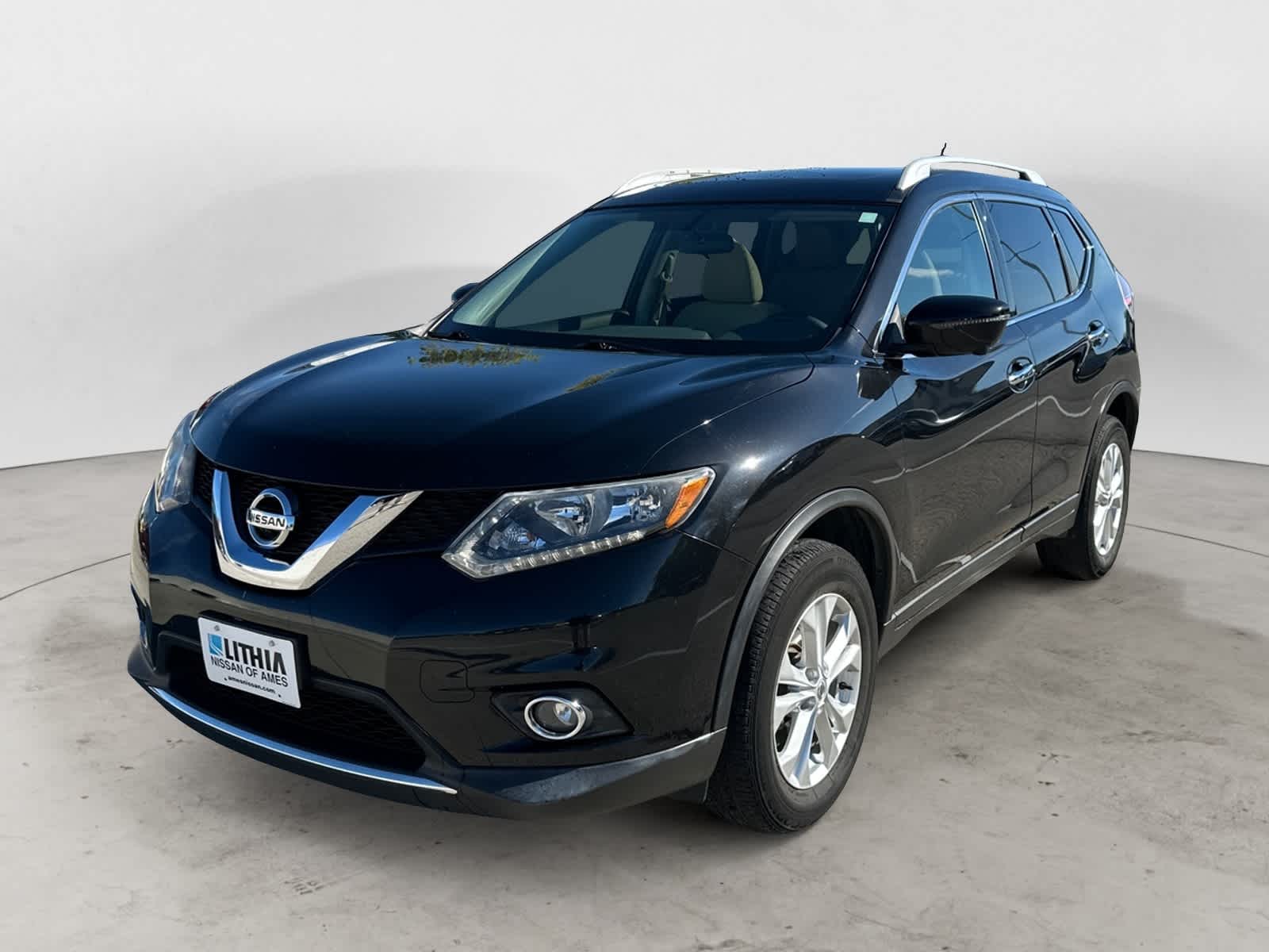 Thumbnail: 2016 Nissan Rogue - 1