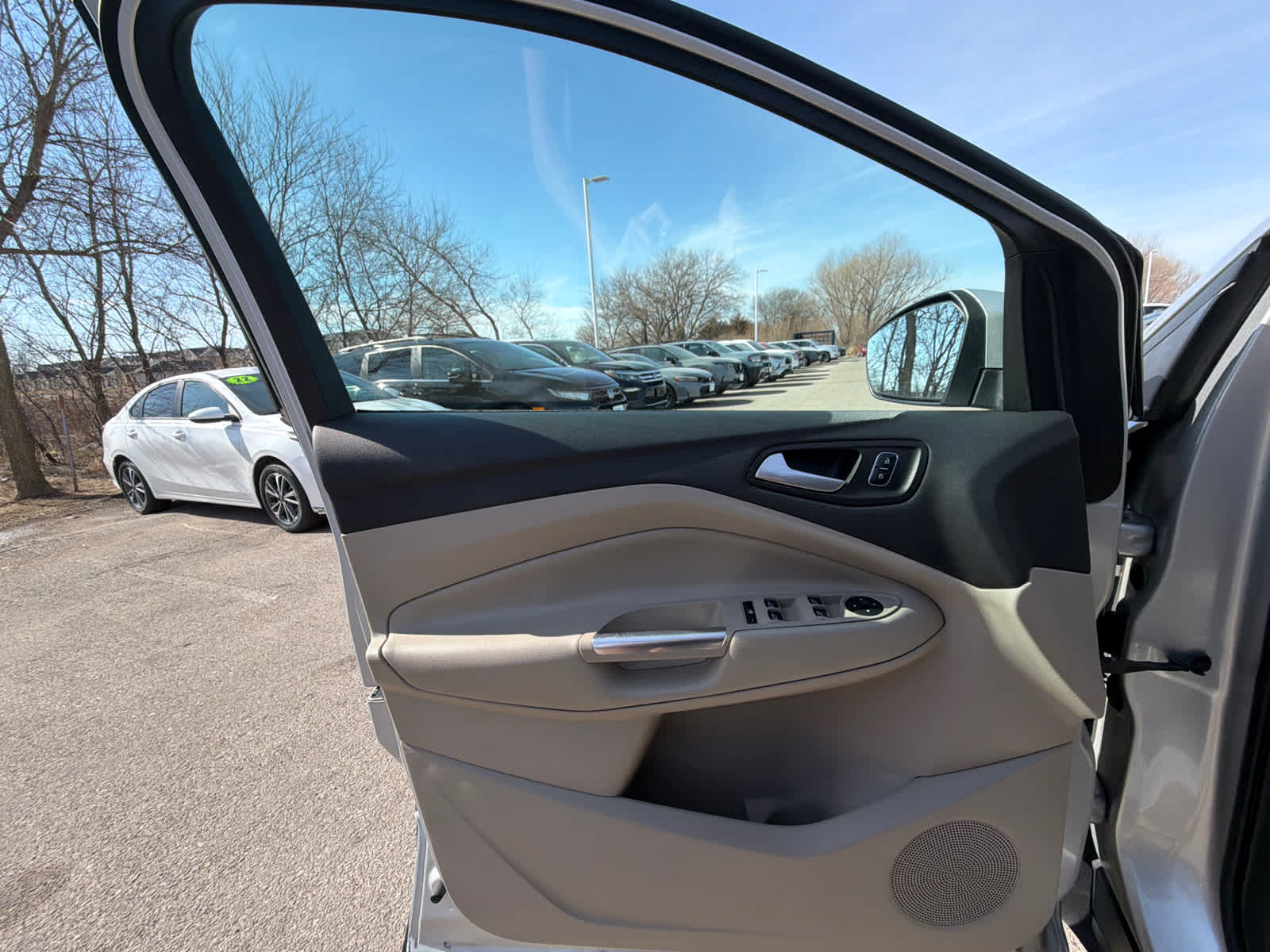 Thumbnail: 2017 Ford Escape - 16