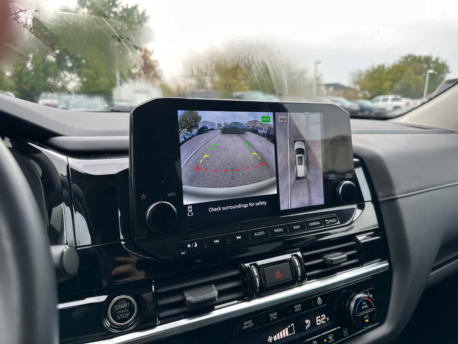 Thumbnail: 2023 Nissan Pathfinder - 24