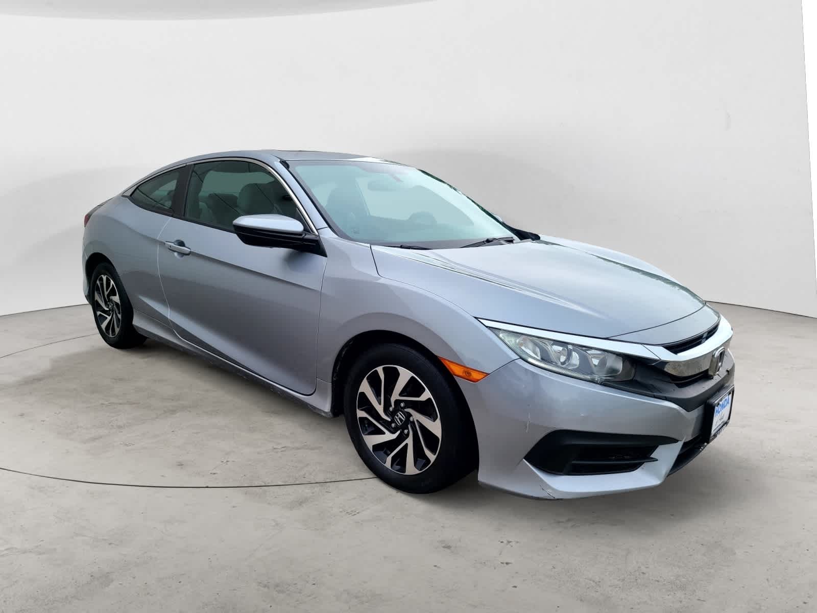 Thumbnail: 2016 Honda Civic - 3
