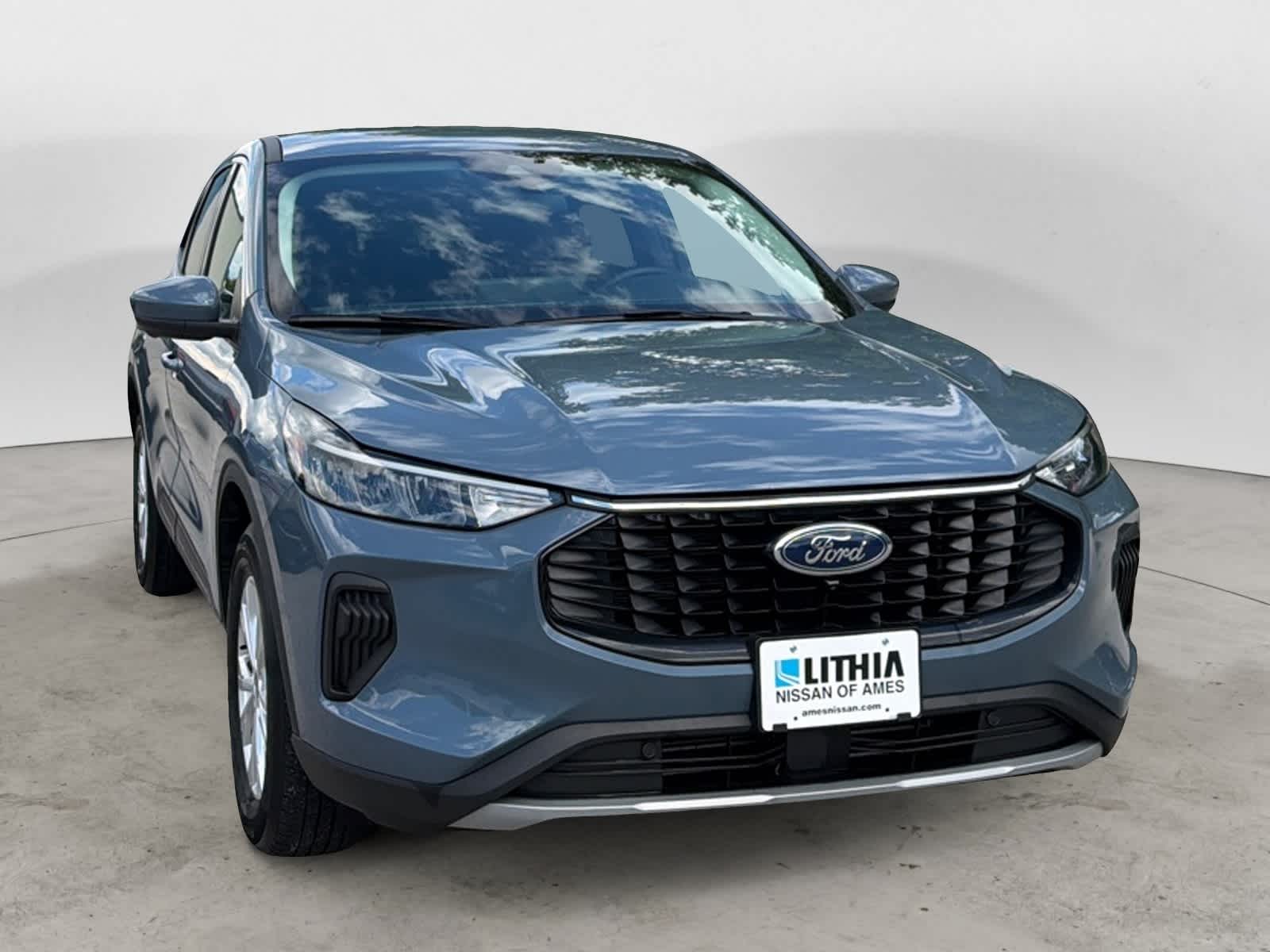 Thumbnail: 2023 Ford Escape - 6