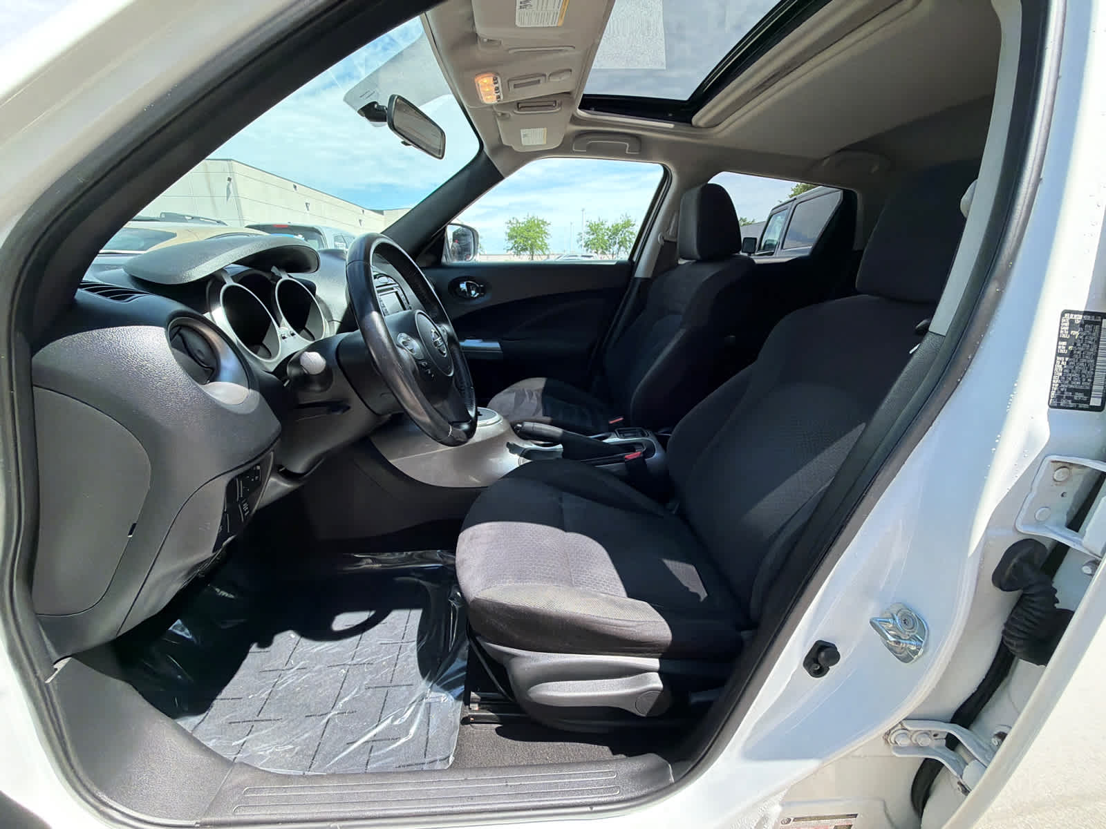 Thumbnail: 2016 Nissan Juke - 16