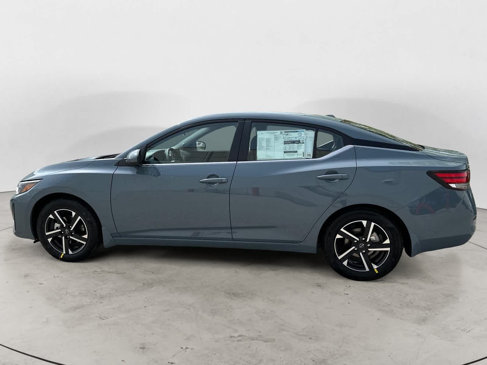 Thumbnail: 2025 Nissan Sentra - 3