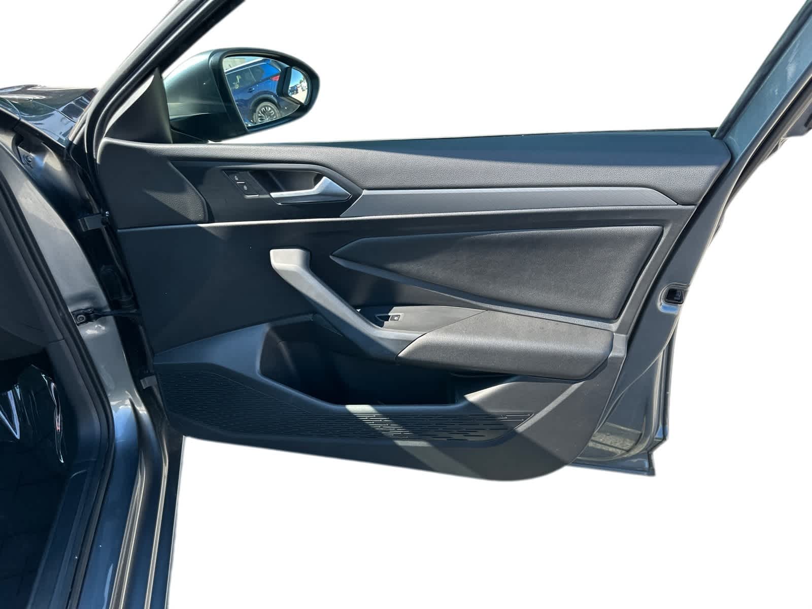 Thumbnail: 2021 Volkswagen Jetta - 5