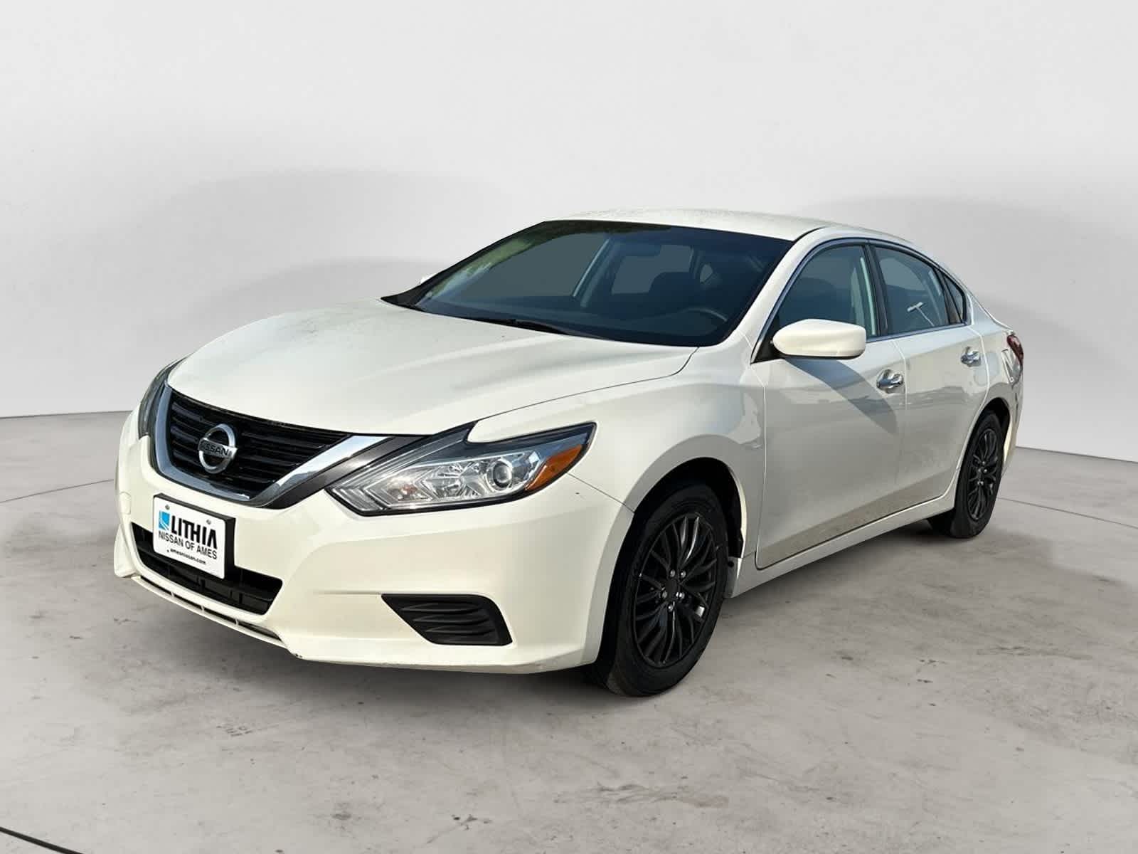 2018 Nissan Altima S Hero Image