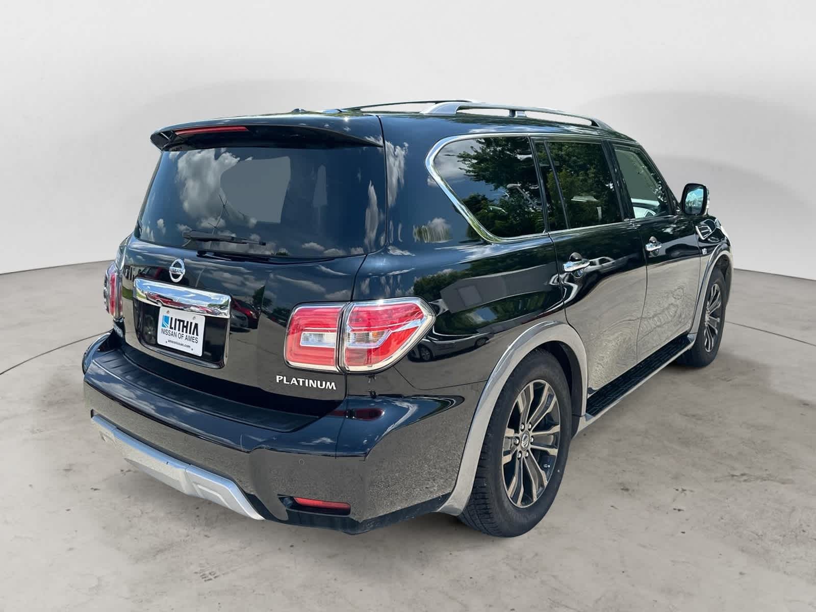 Thumbnail: 2017 Nissan Armada - 3
