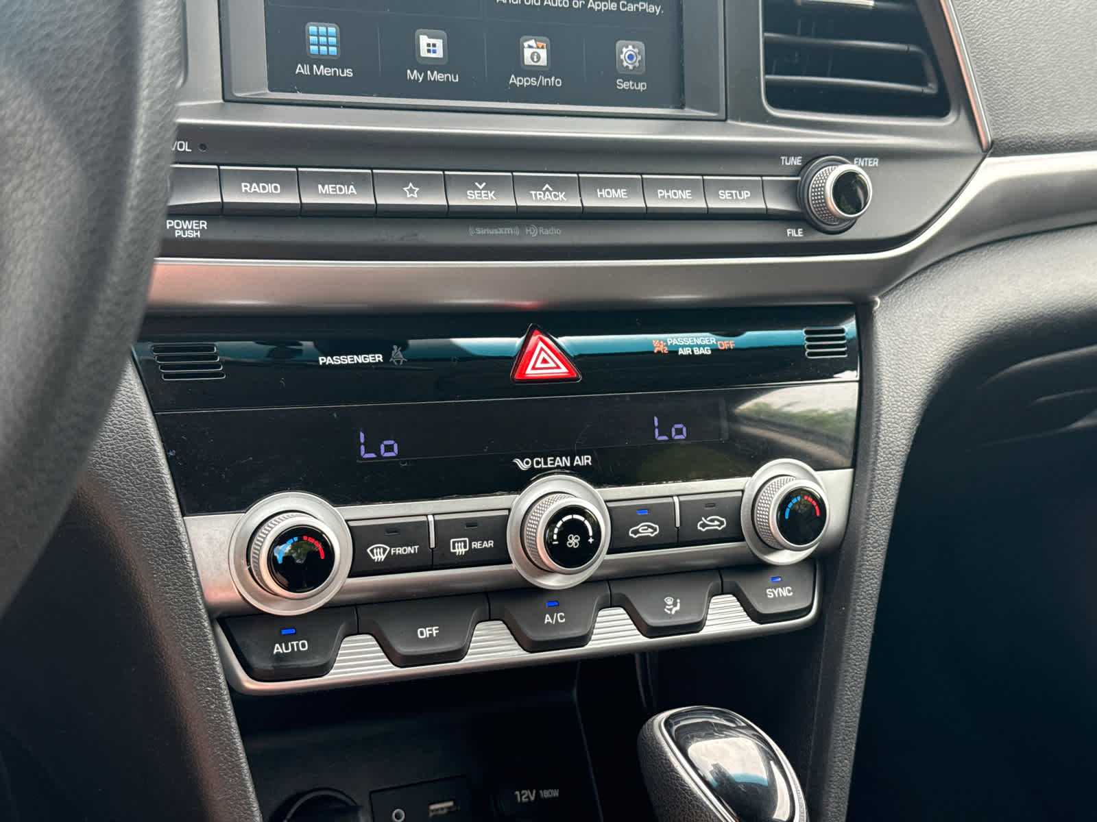 Thumbnail: 2020 Hyundai Elantra - 18