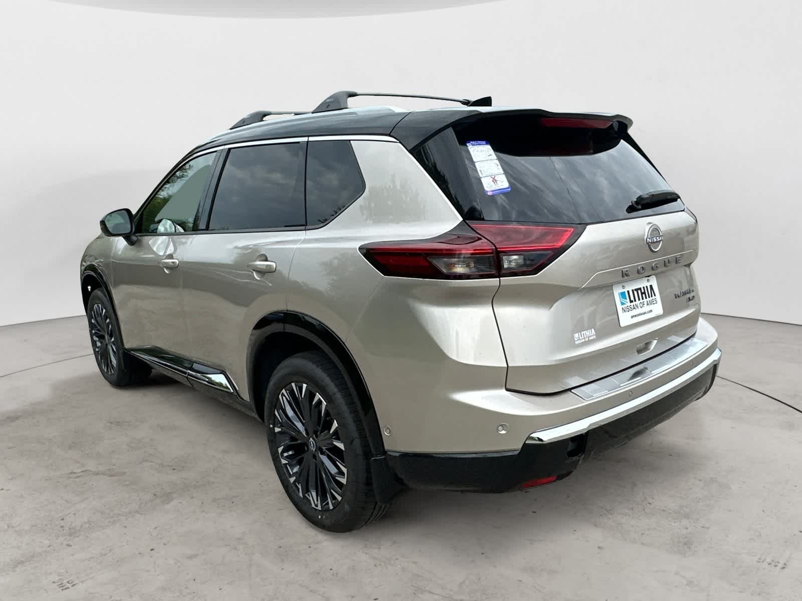 Thumbnail: 2025 Nissan Rogue - 2