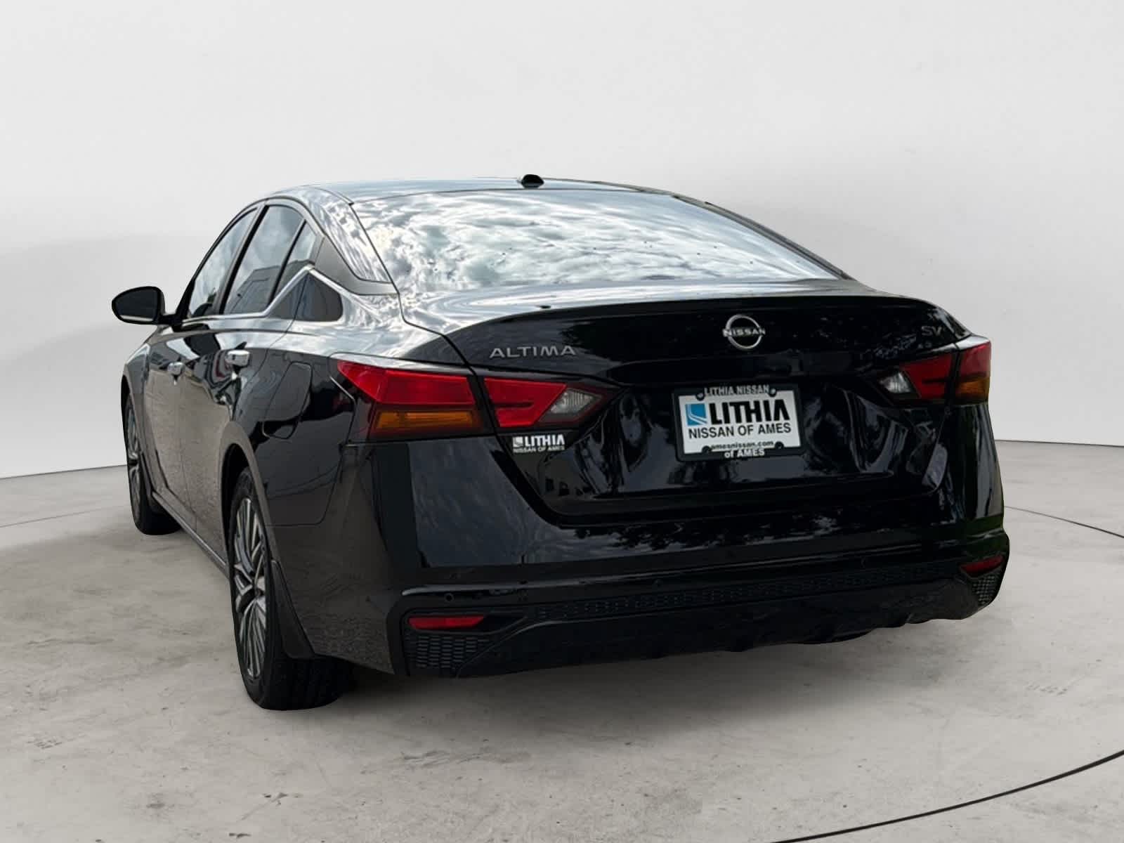 Thumbnail: 2024 Nissan Altima - 3
