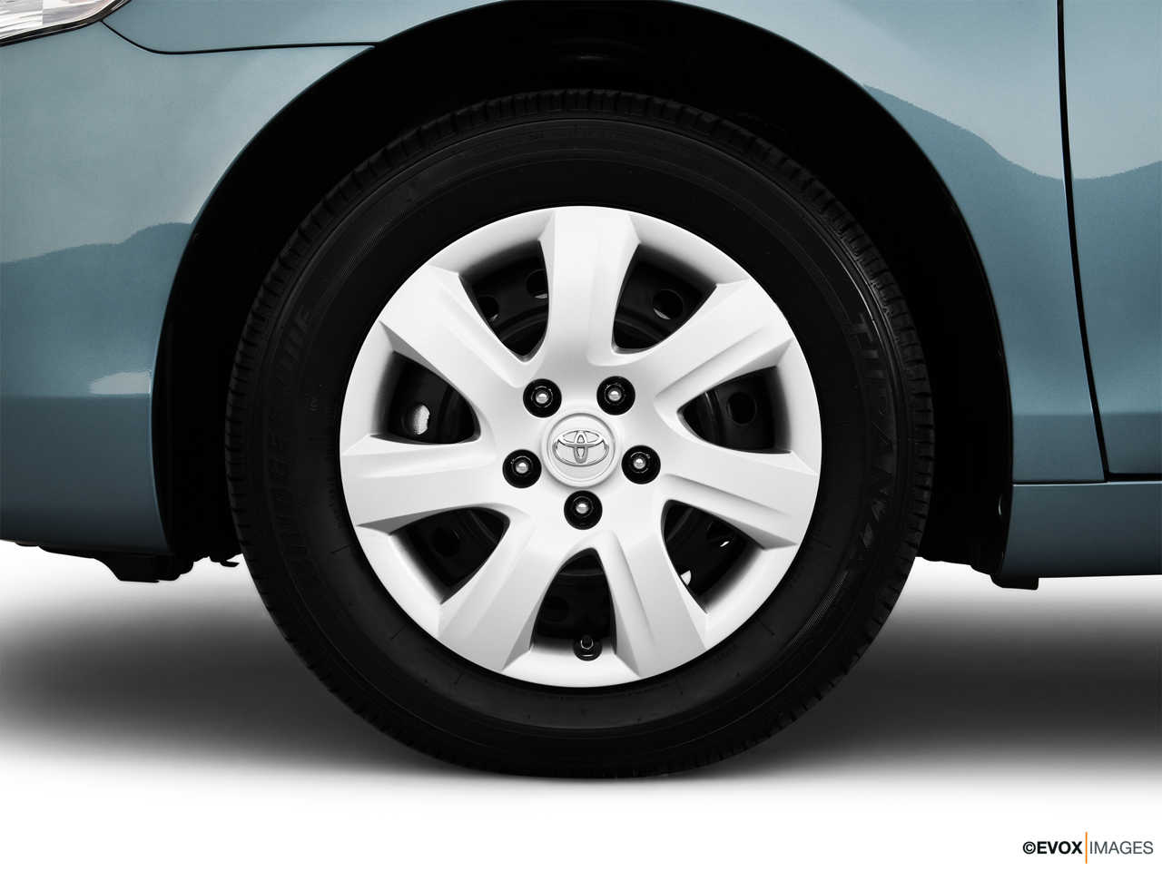 Thumbnail: 2010 Toyota Camry - 8