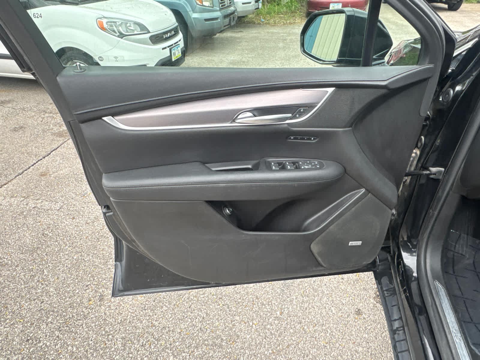 Thumbnail: 2019 Cadillac XT5 - 15