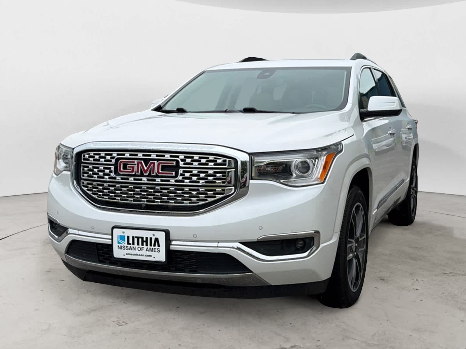 2019 GMC Acadia Denali AWD's photo