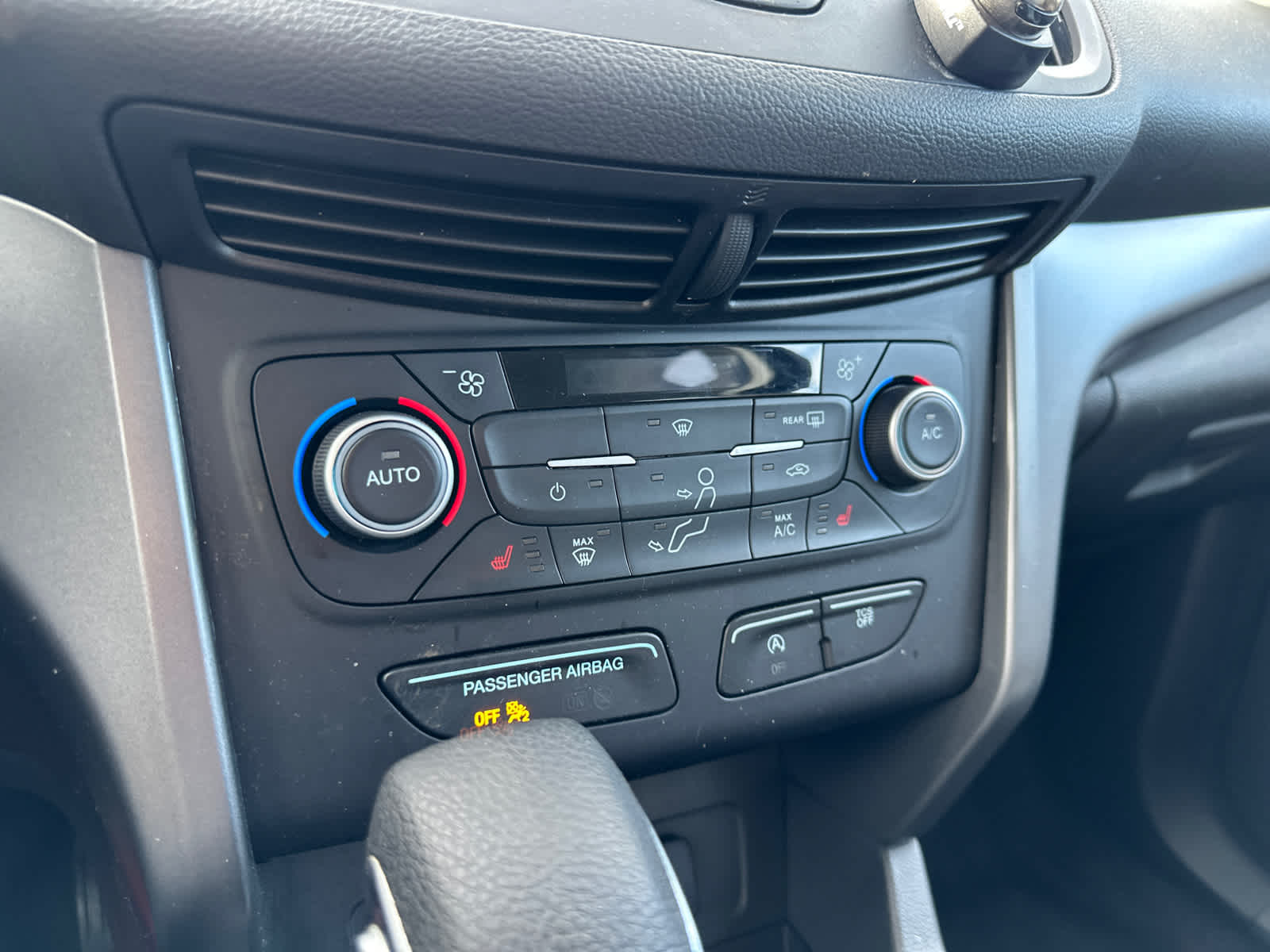 Thumbnail: 2018 Ford Escape - 27