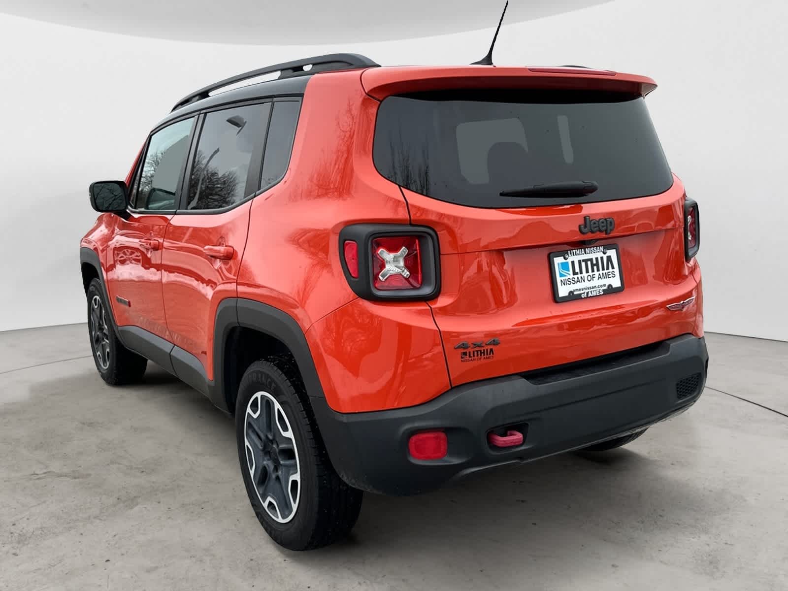 Thumbnail: 2015 Jeep Renegade - 2