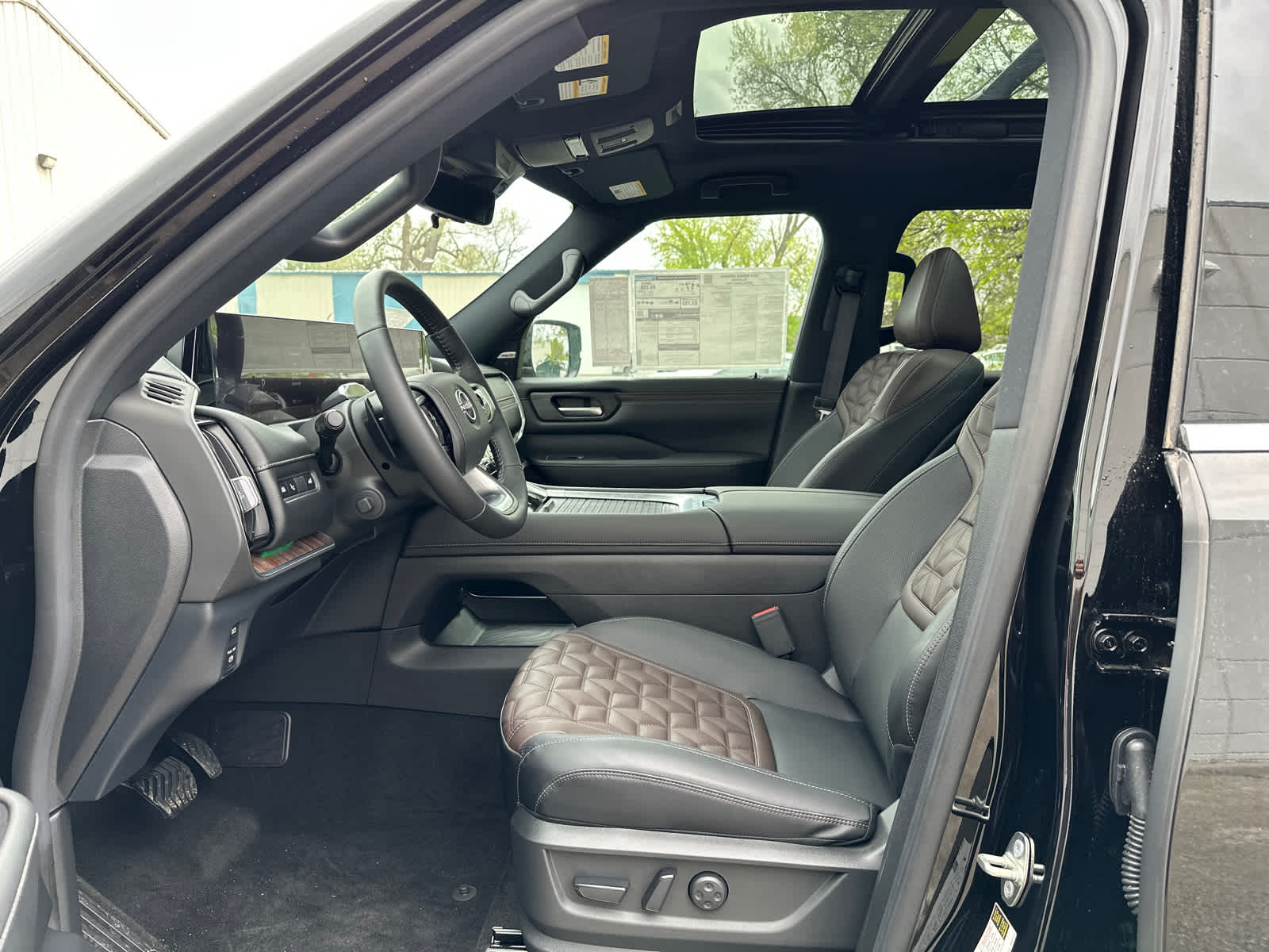 Thumbnail: 2025 Nissan Armada - 11