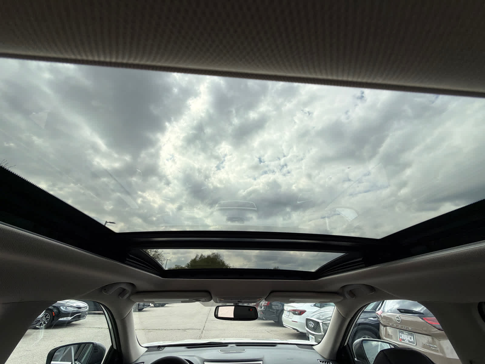 Thumbnail: 2015 Nissan Rogue - 26