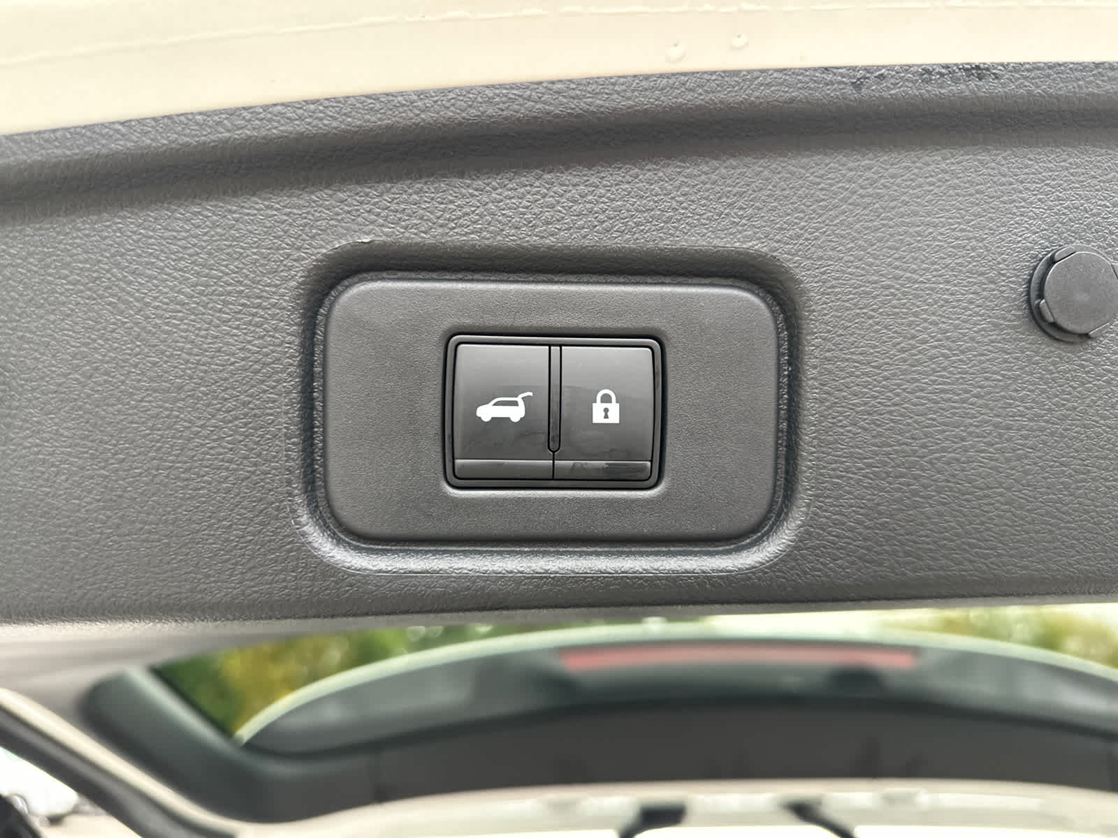 Thumbnail: 2023 Nissan Pathfinder - 10