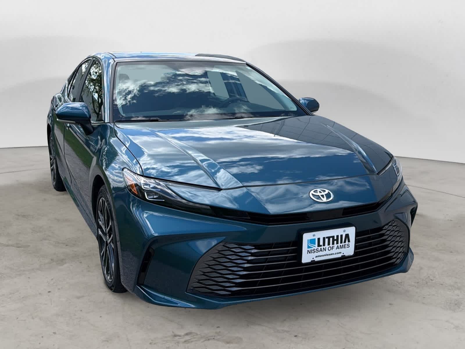 Thumbnail: 2025 Toyota Camry - 6
