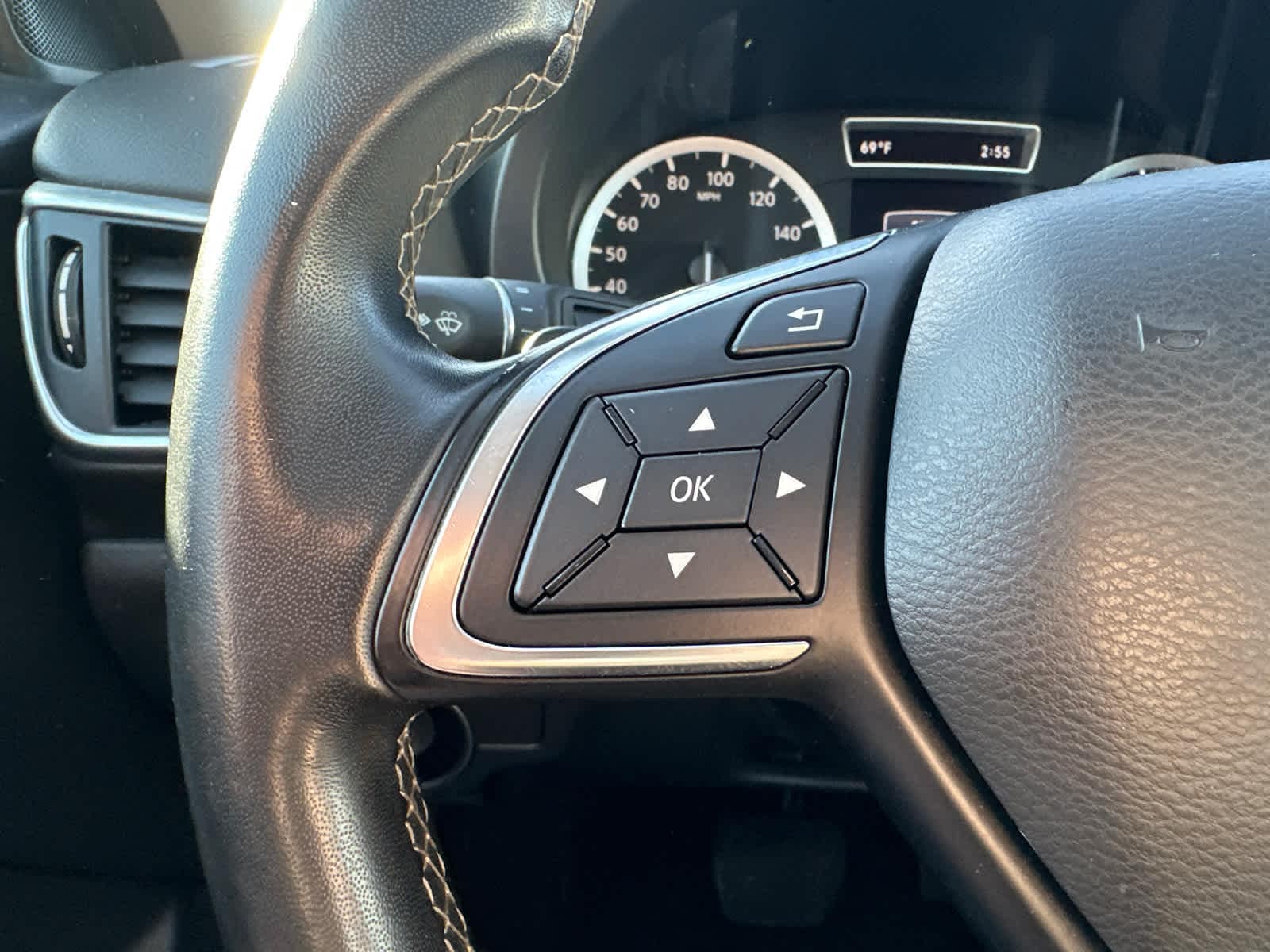 Thumbnail: 2019 INFINITI QX30 - 25