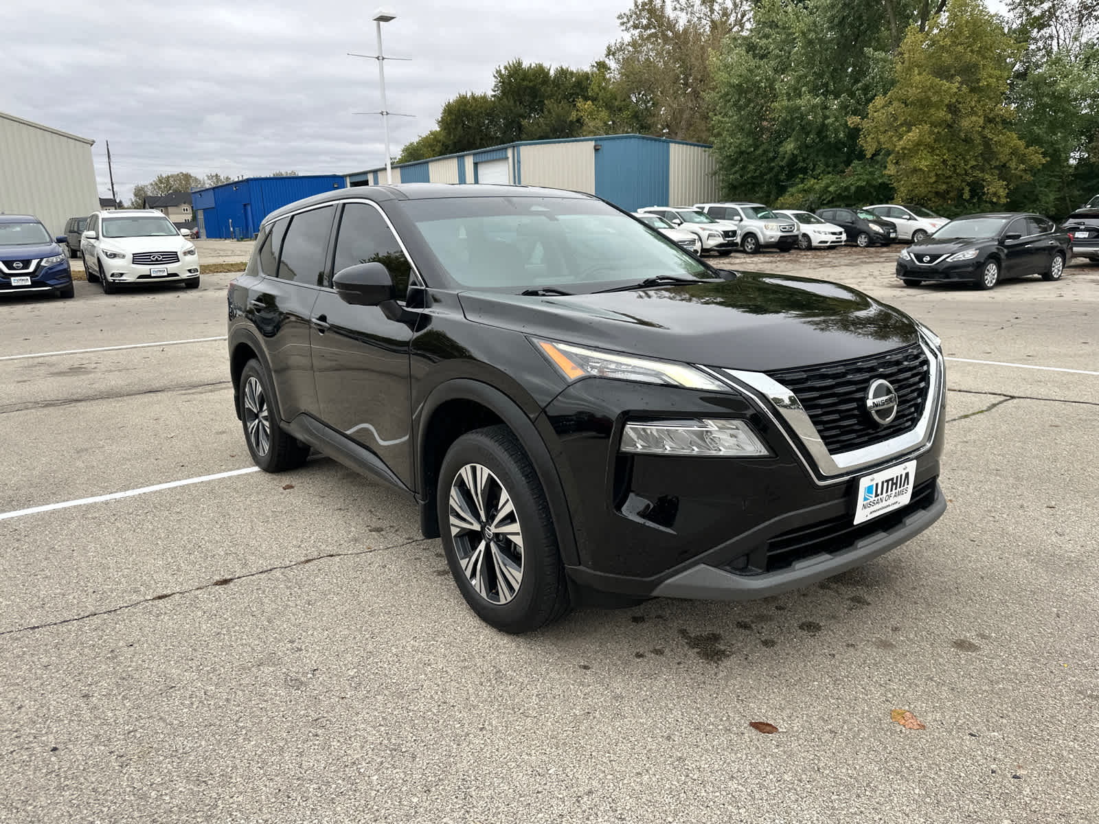 Thumbnail: 2021 Nissan Rogue - 4