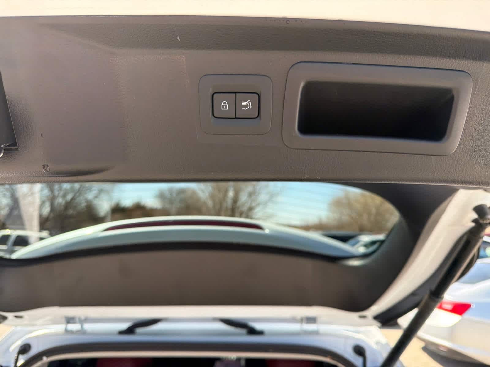 Thumbnail: 2025 Mazda CX-50 - 13