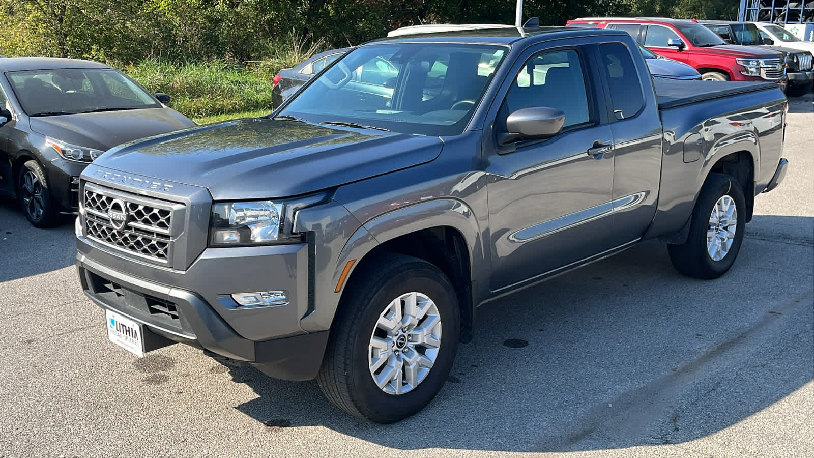 2024 Nissan Frontier SV photo 2
