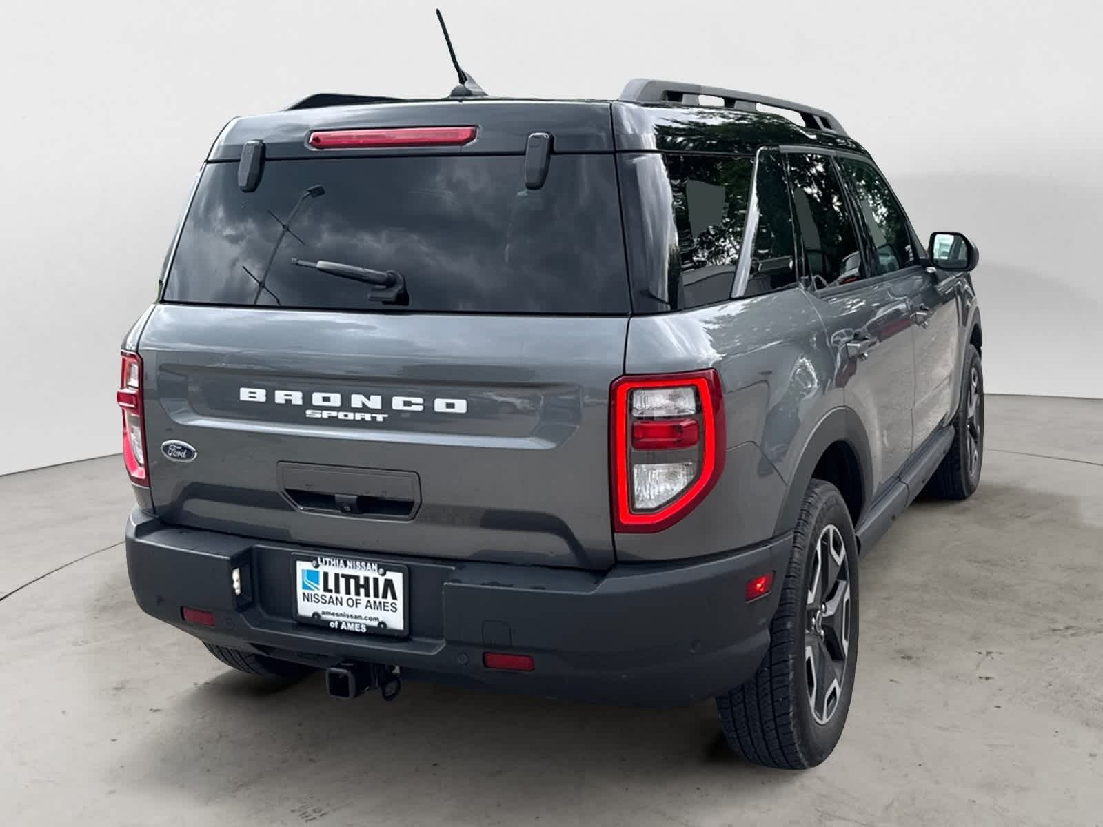 Thumbnail: 2022 Ford Bronco Sport - 4