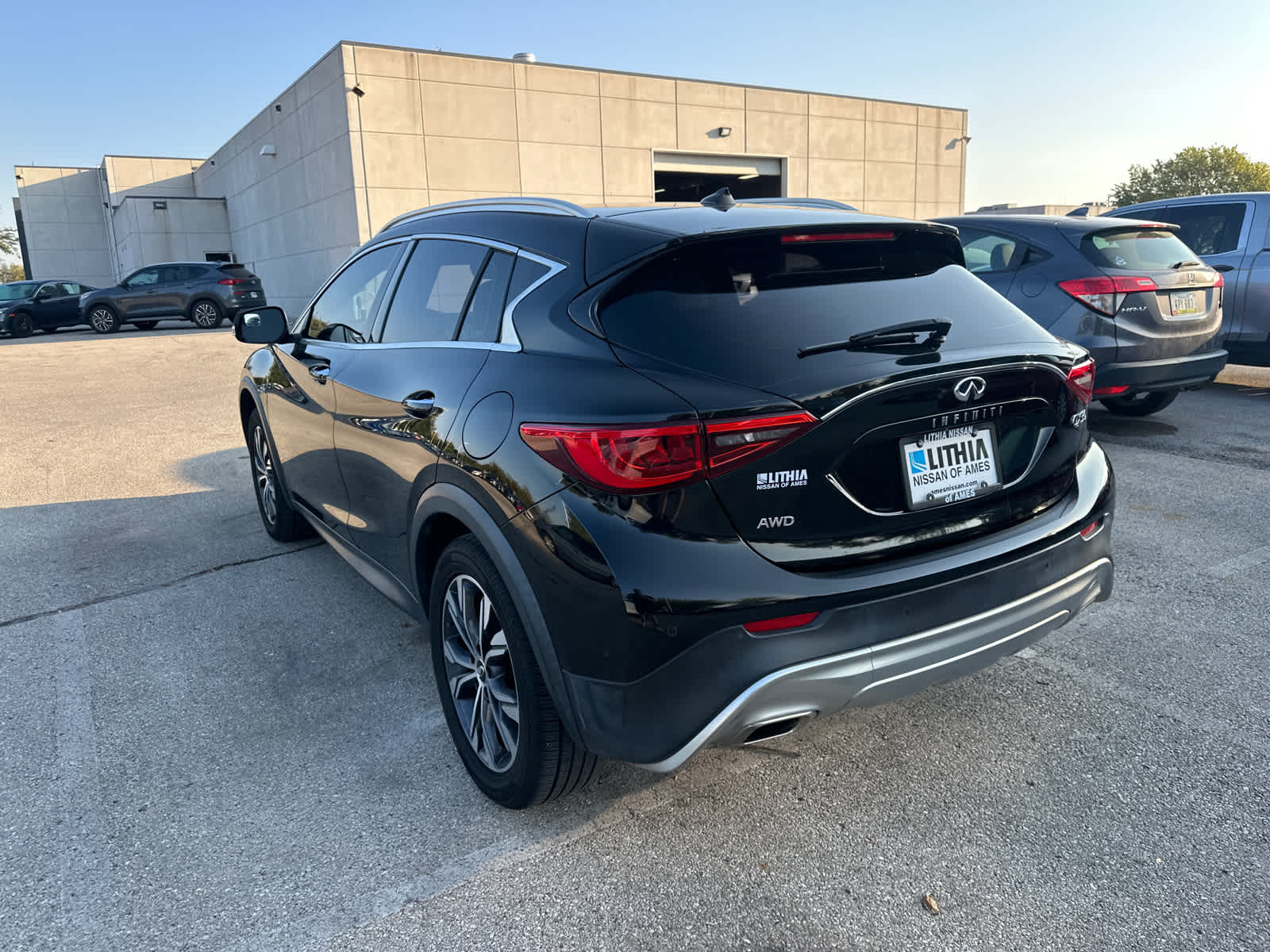 Thumbnail: 2018 INFINITI QX30 - 2