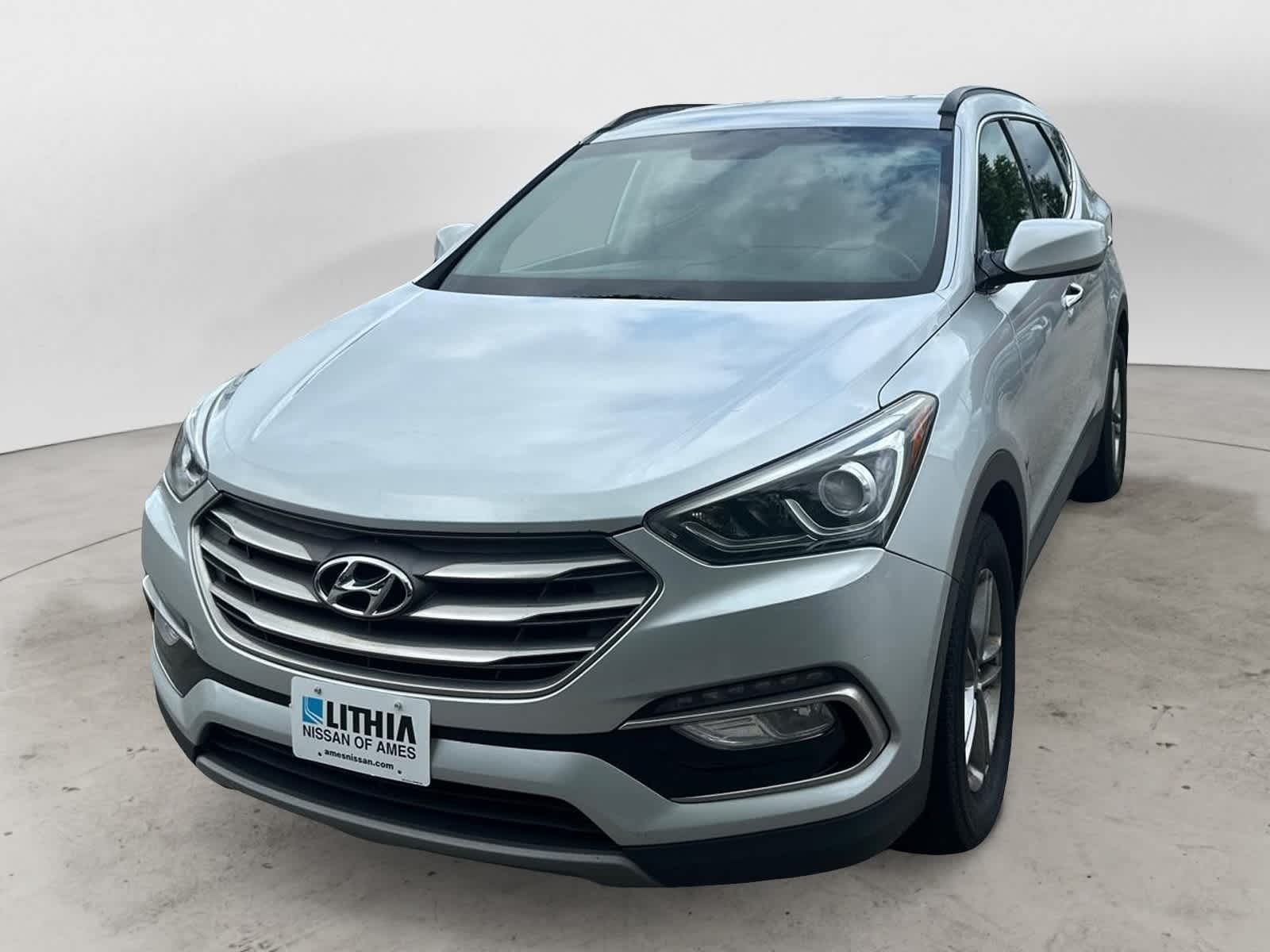 Thumbnail: 2017 Hyundai Santa Fe - 1
