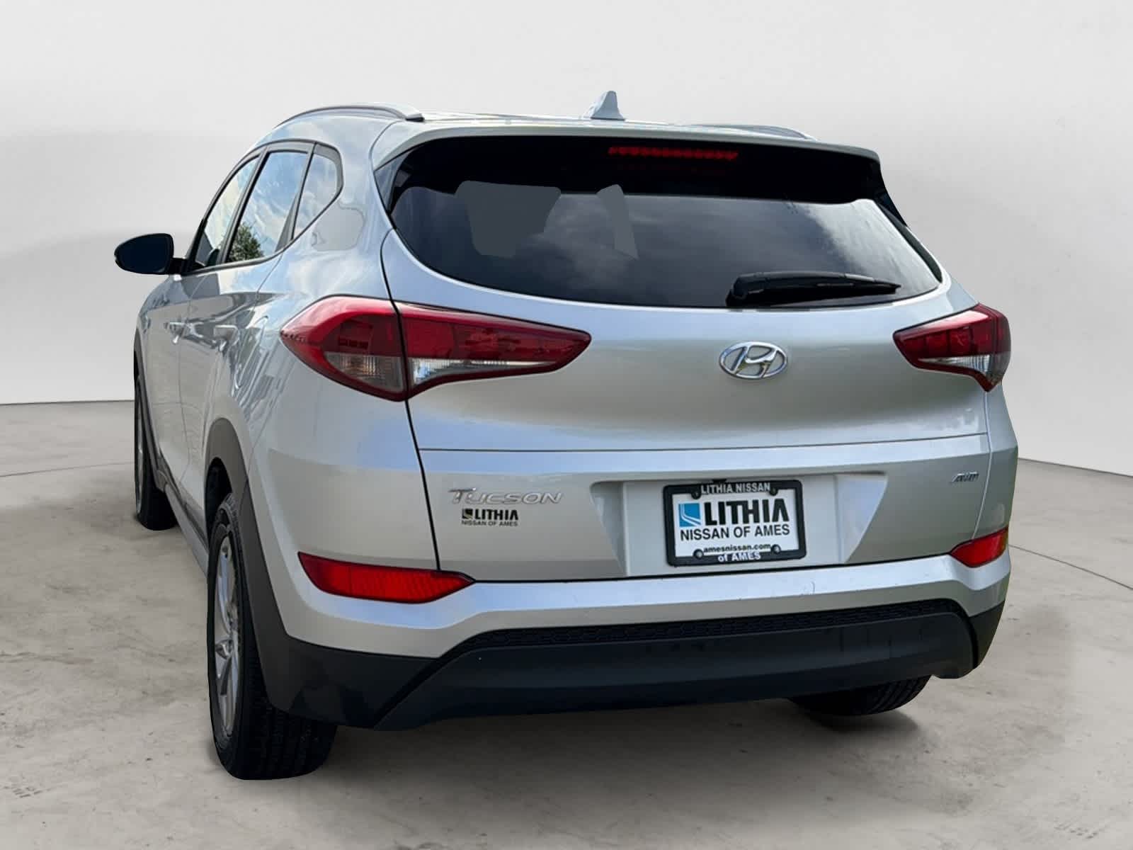 Thumbnail: 2017 Hyundai Tucson - 3