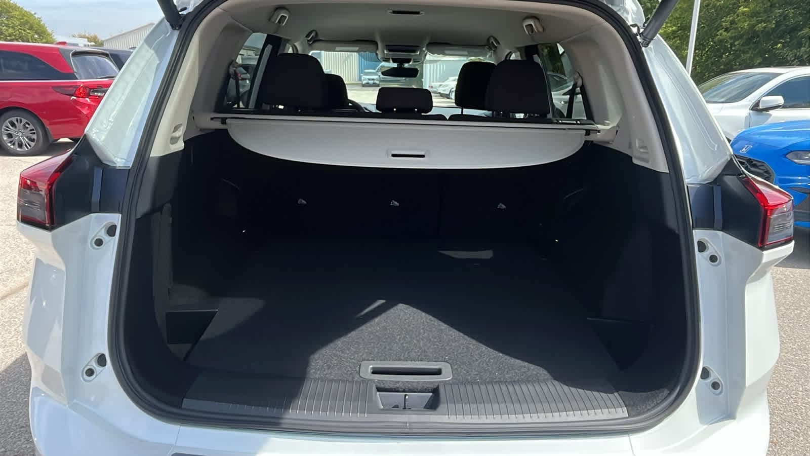 Thumbnail: 2026 Nissan Rogue - 11