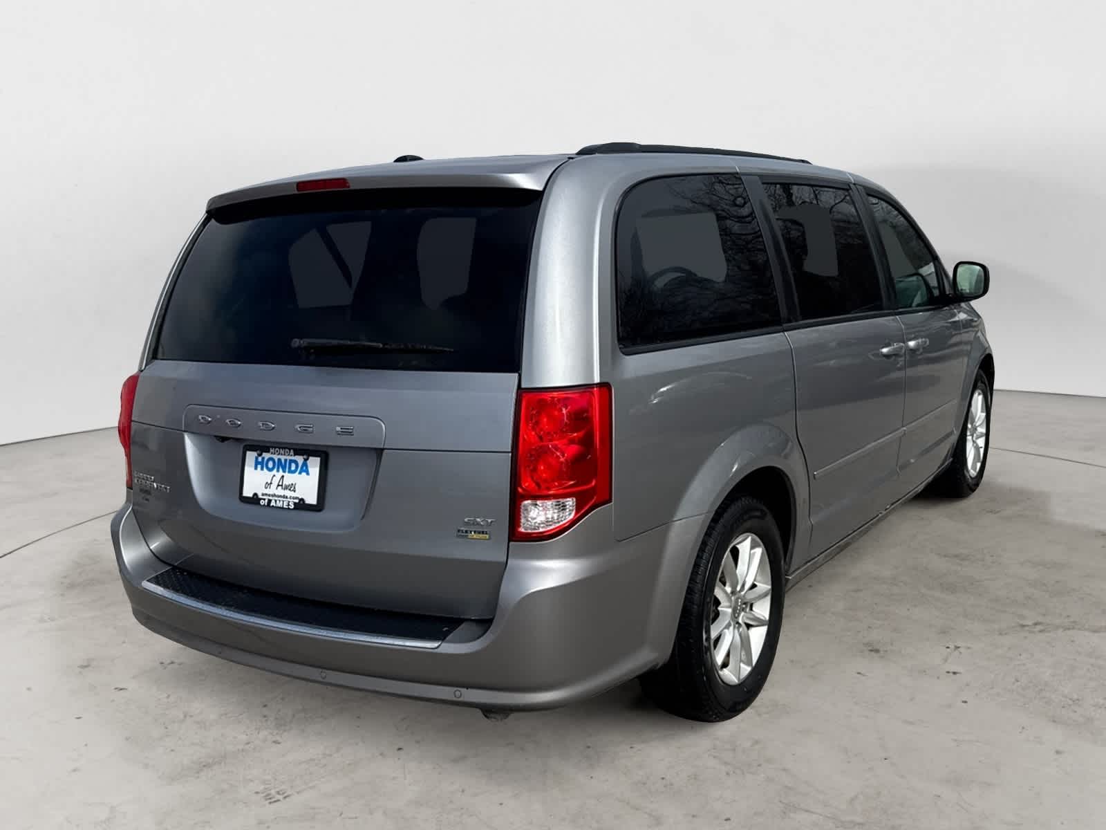 Thumbnail: 2016 Dodge Grand Caravan - 4