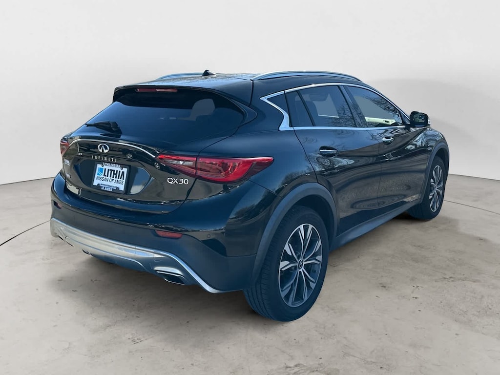 Used 2018 INFINITI QX30 Premium SUV