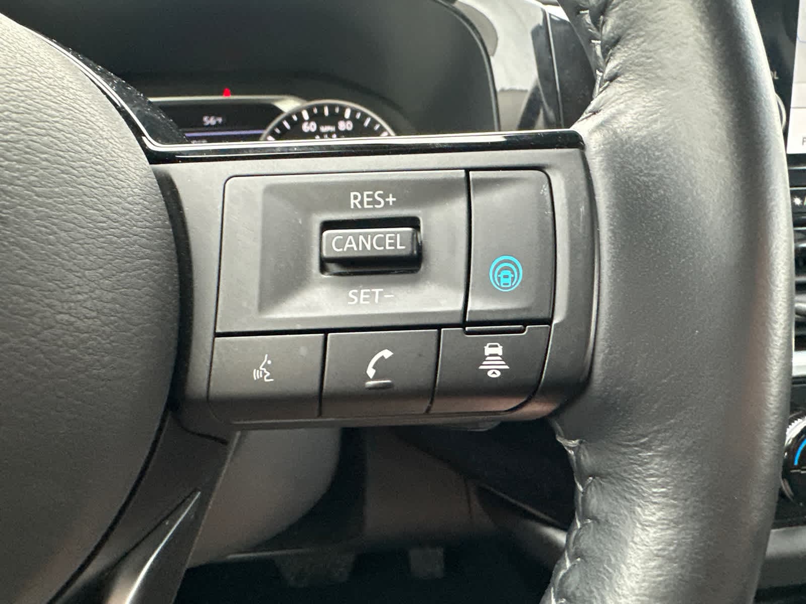 Thumbnail: 2022 Nissan Pathfinder - 23