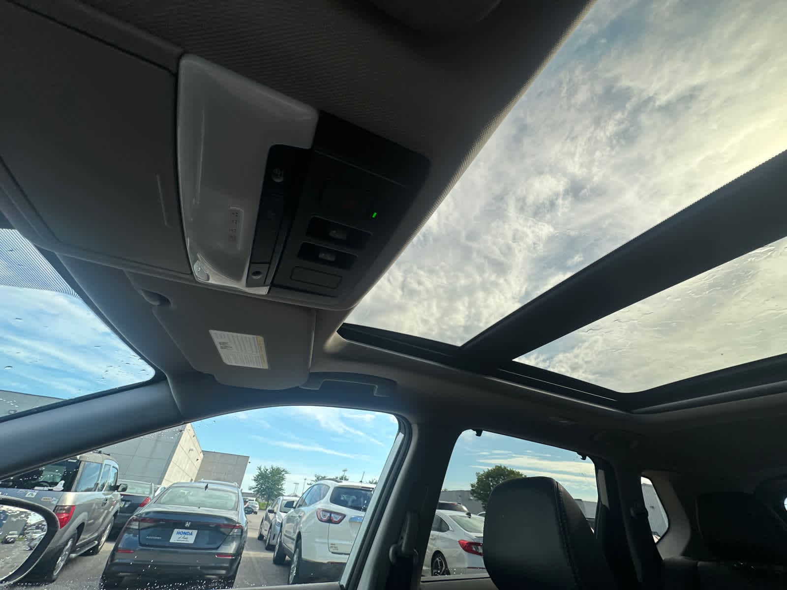 Thumbnail: 2021 Nissan Rogue - 26
