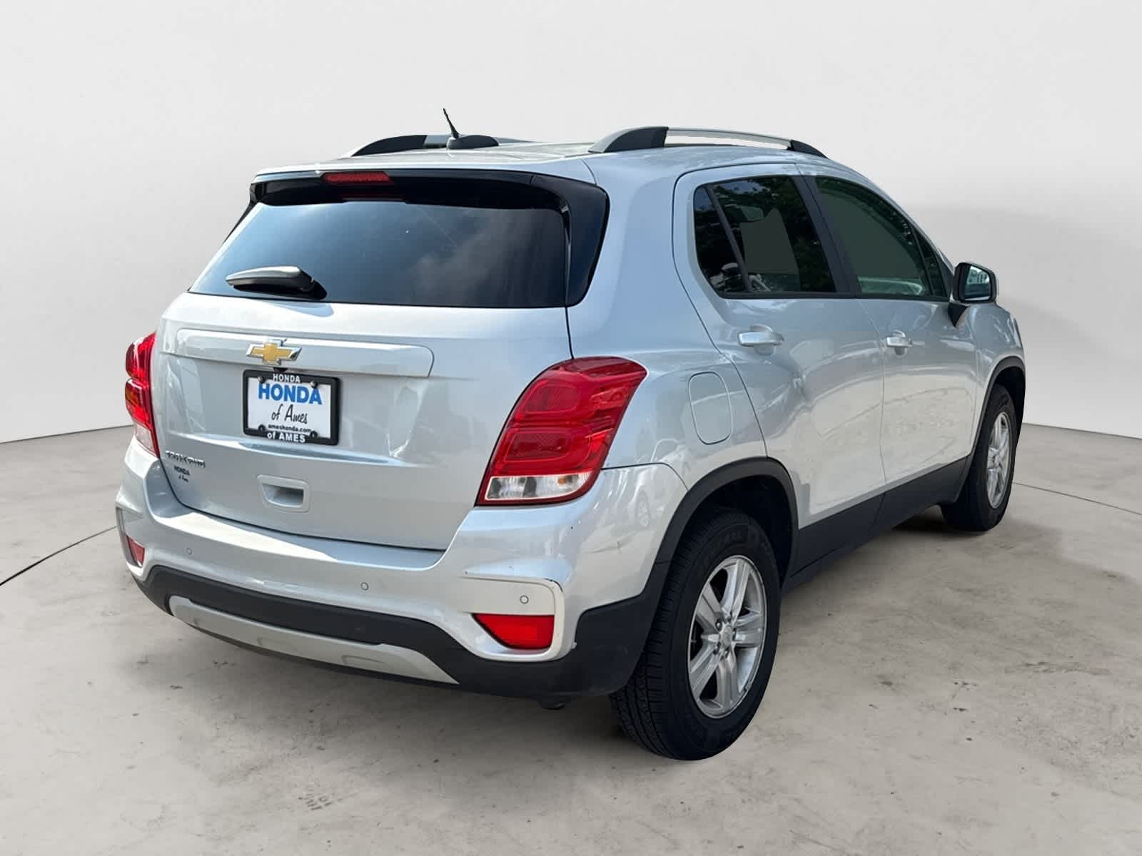 Thumbnail: 2022 Chevrolet Trax - 4