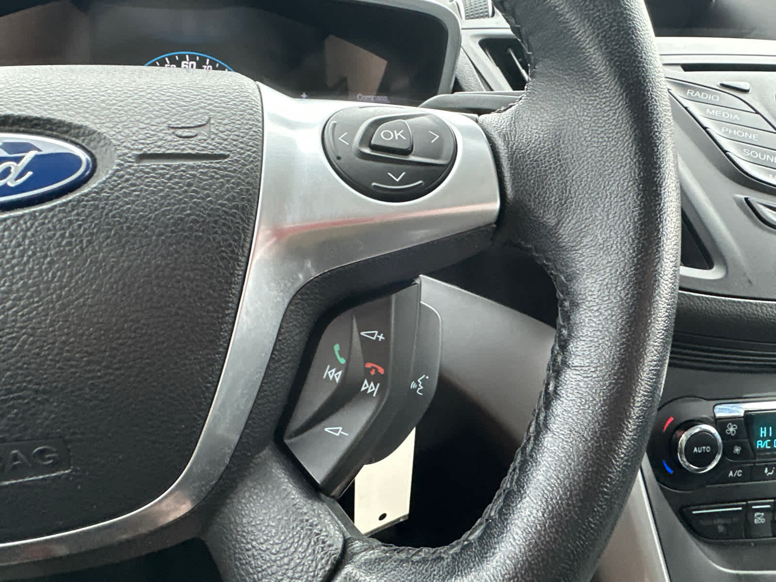 Thumbnail: 2016 Ford C-Max - 18