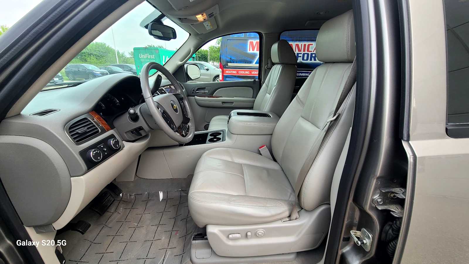 Thumbnail: 2007 Chevrolet Tahoe - 23