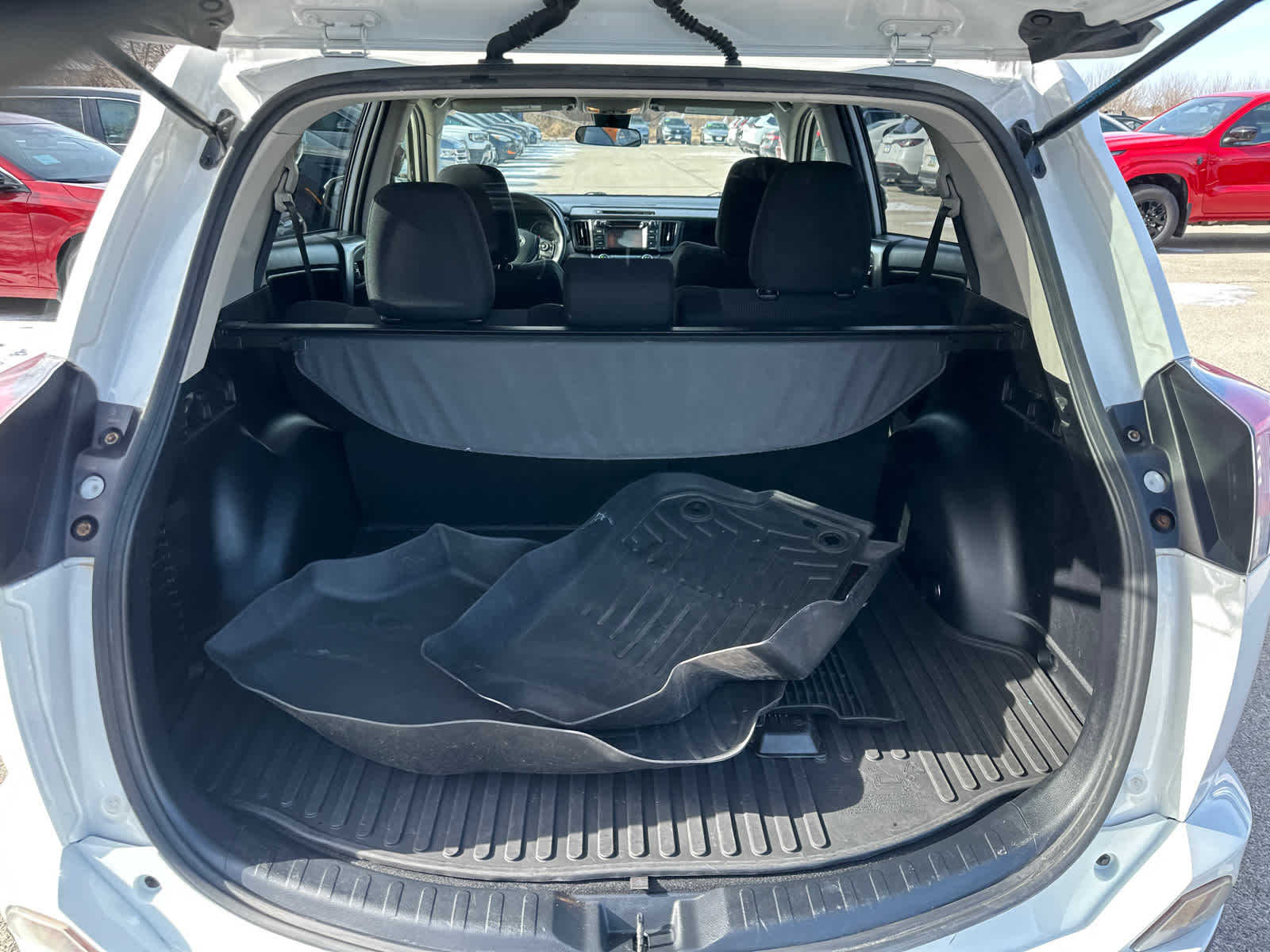 Thumbnail: 2017 Toyota RAV4 - 10