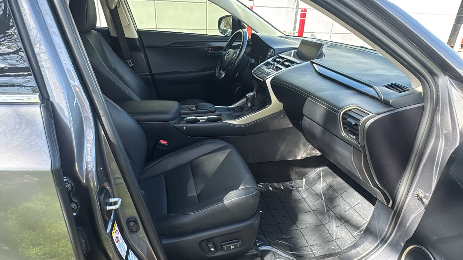 Thumbnail: 2017 Lexus NX - 8