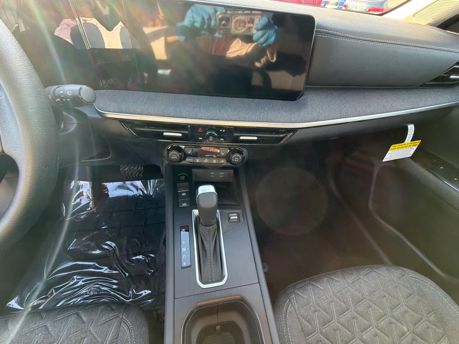 Thumbnail: 2026 Nissan Kicks - 24