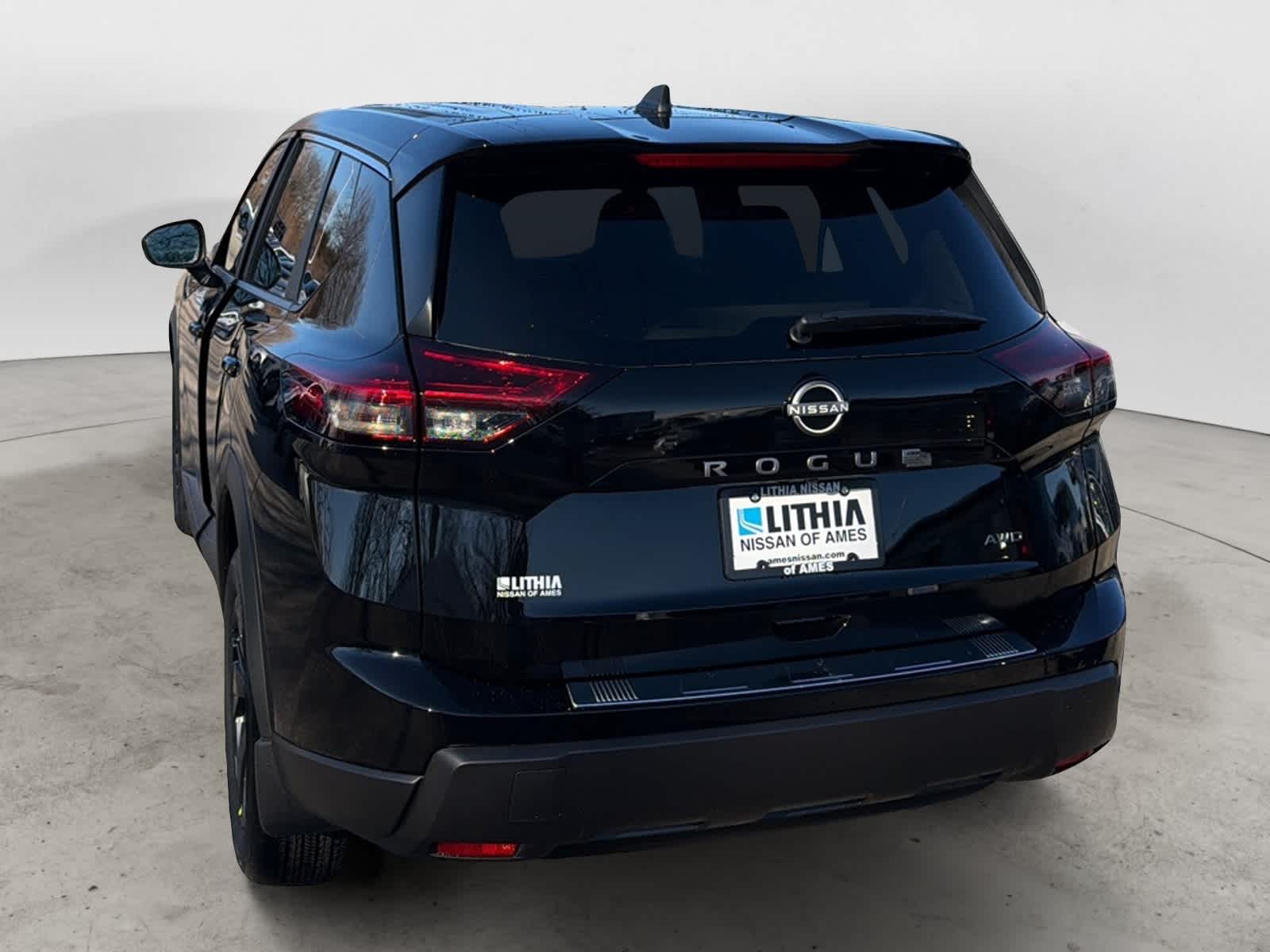 Thumbnail: 2026 Nissan Rogue - 3