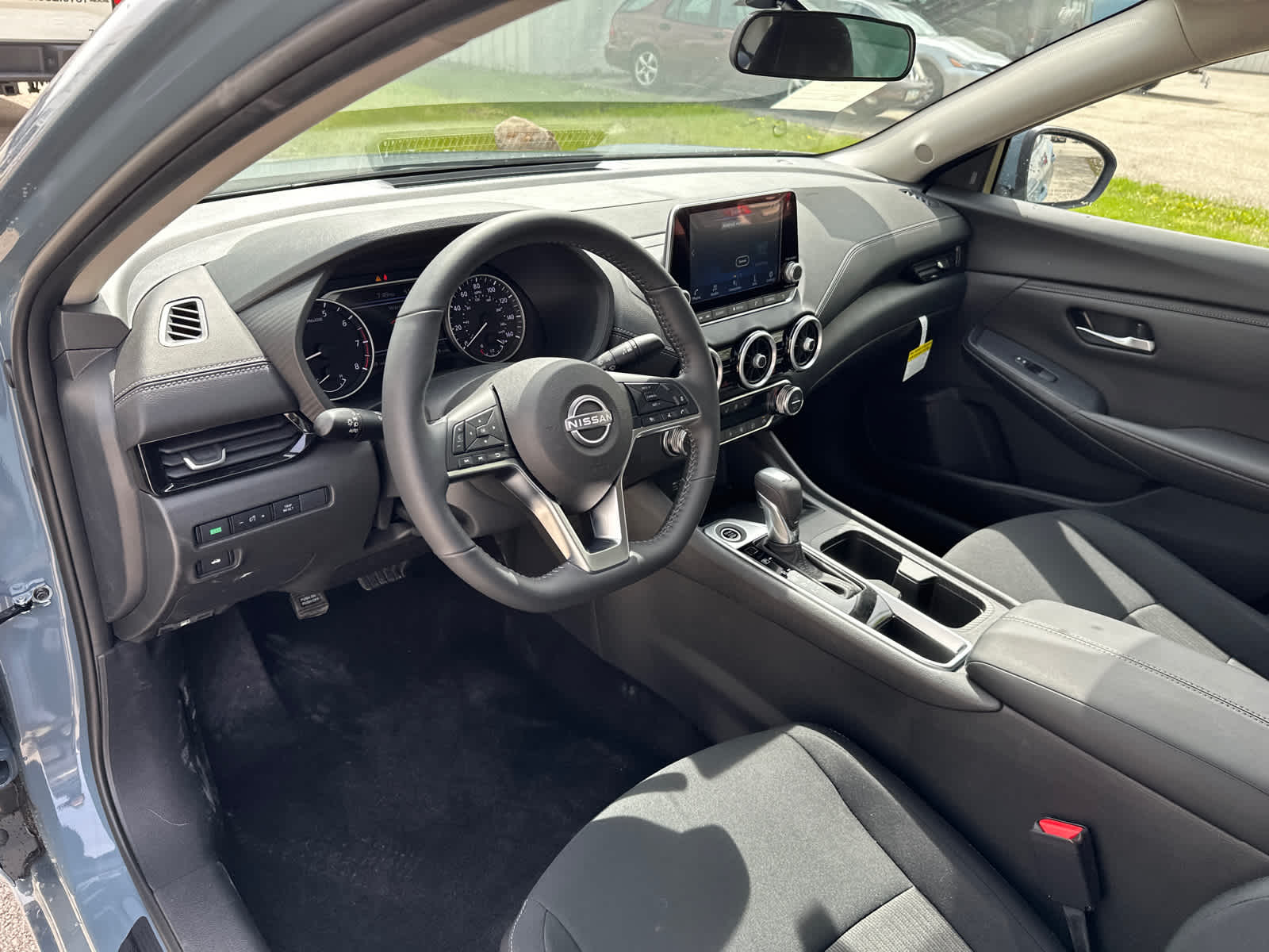 Thumbnail: 2025 Nissan Sentra - 12