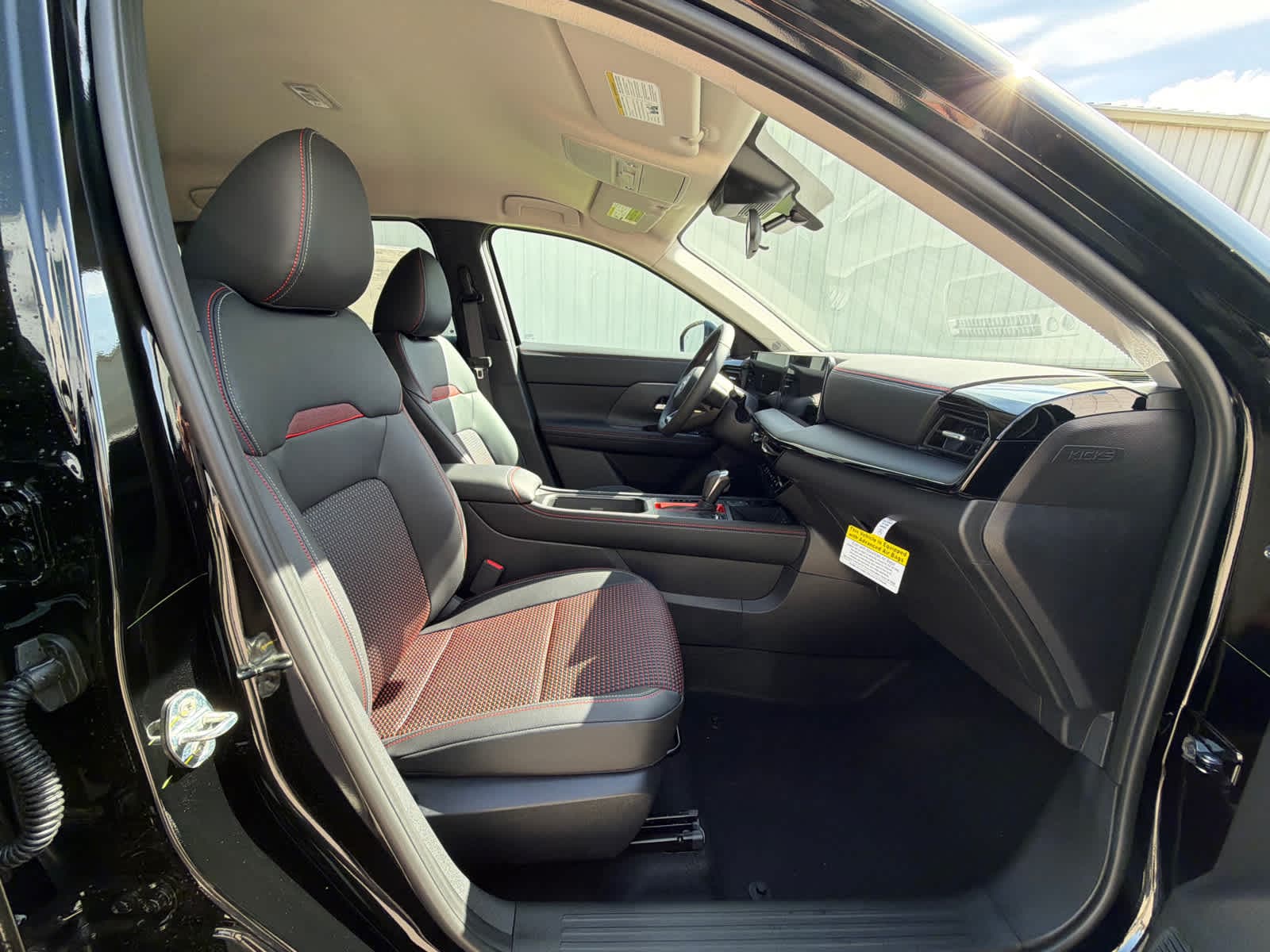 Thumbnail: 2026 Nissan Kicks - 8