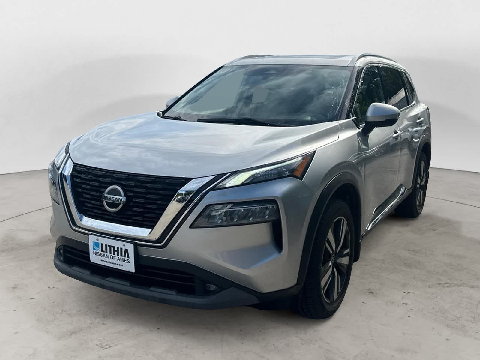 Thumbnail: 2021 Nissan Rogue - 1