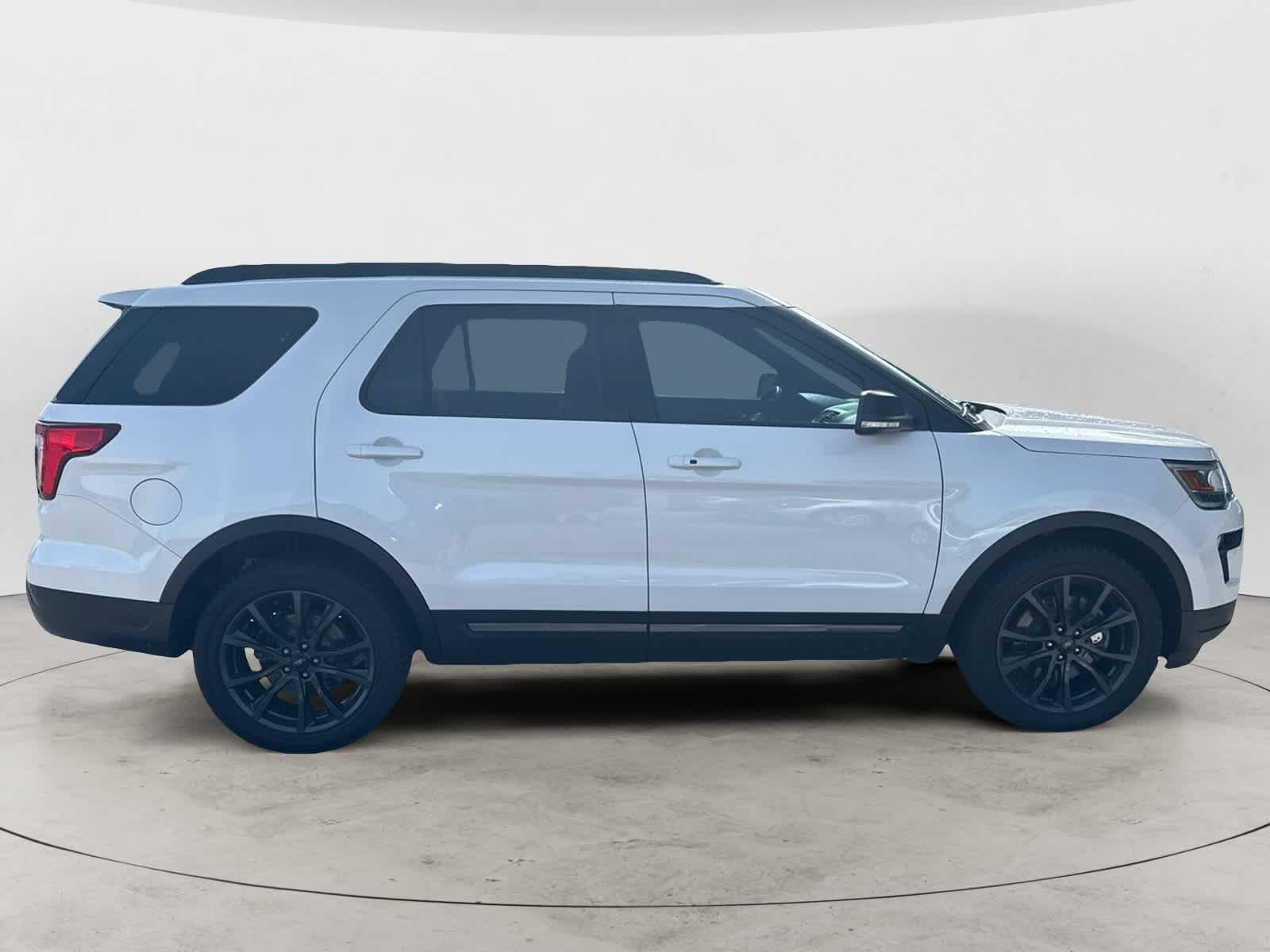 Thumbnail: 2018 Ford Explorer - 5